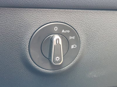 2026 Volkswagen Taos SEL