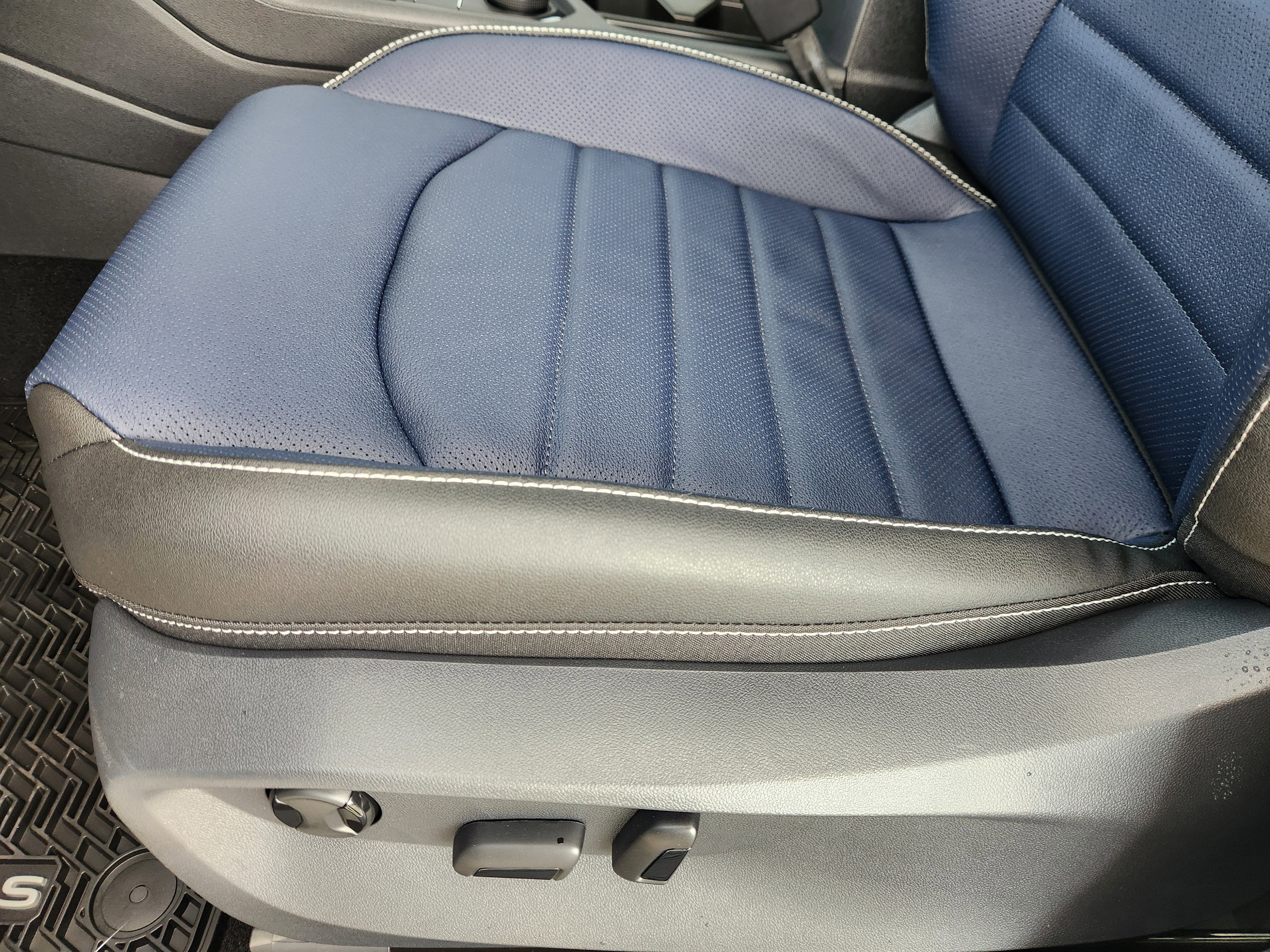 2026 Volkswagen Taos SEL