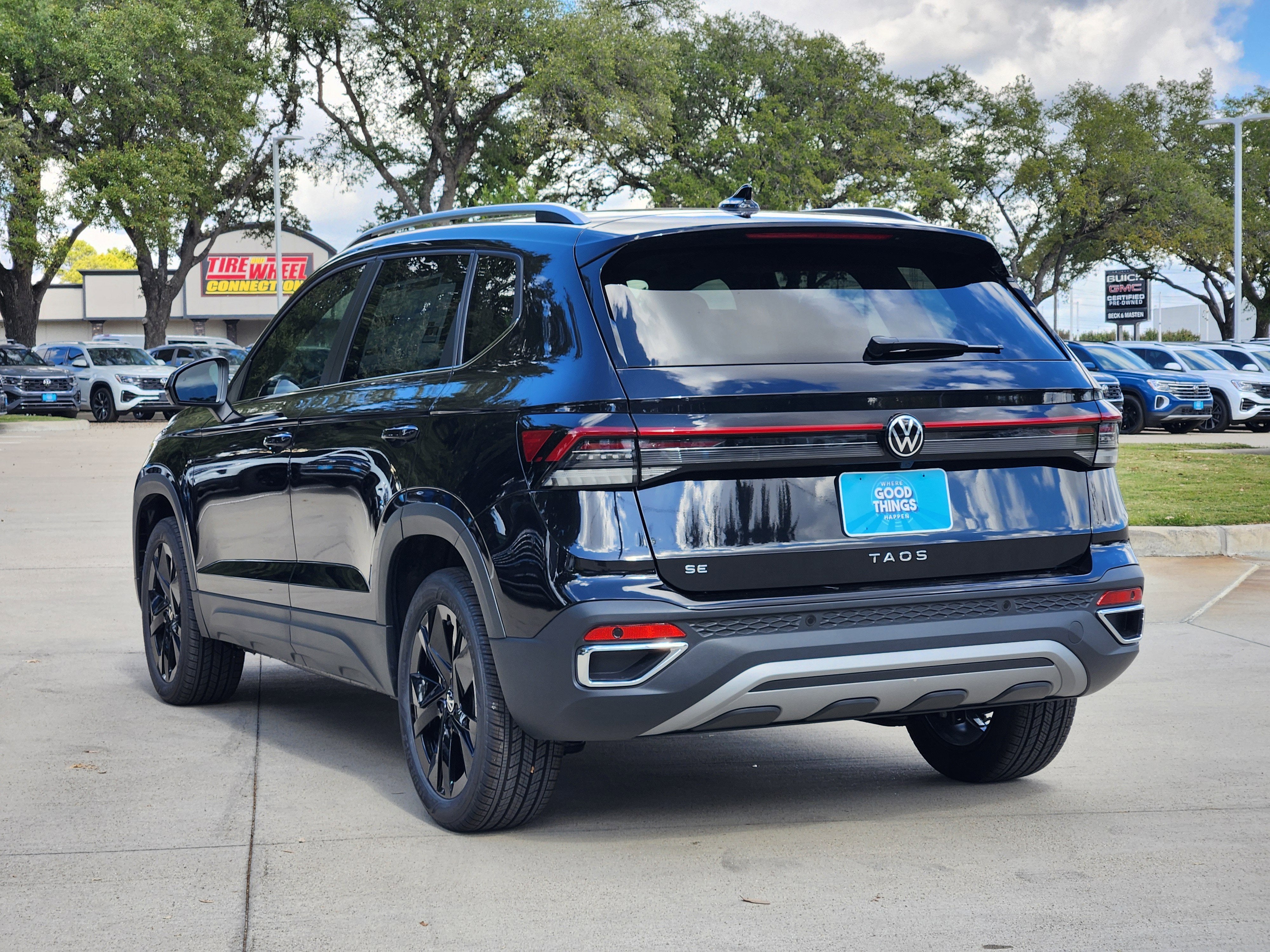 2026 Volkswagen Taos SE