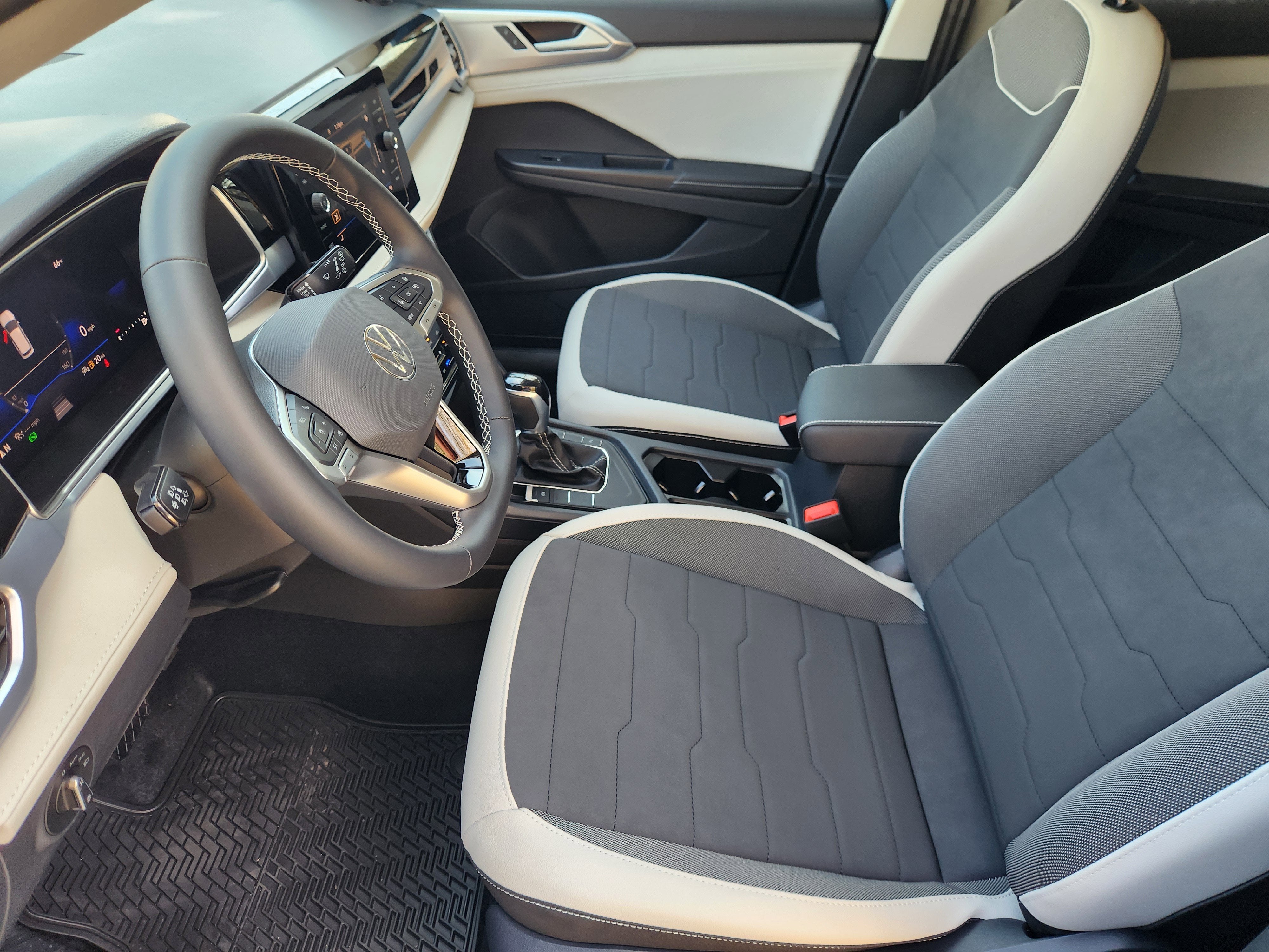 2026 Volkswagen Taos SE