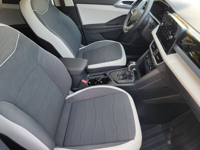 2026 Volkswagen Taos SE