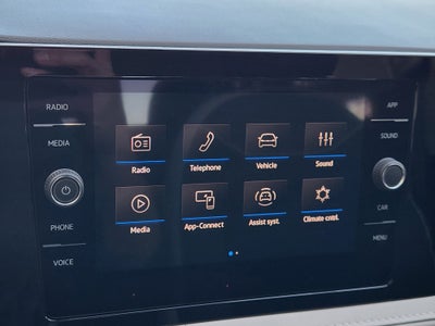 2026 Volkswagen Taos SE