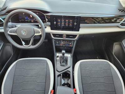 2026 Volkswagen Taos SE