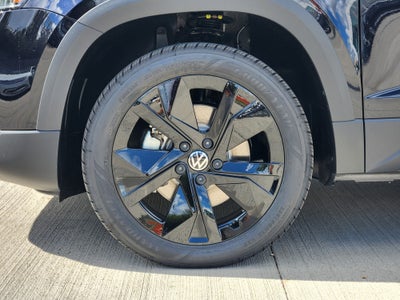 2026 Volkswagen Taos SE