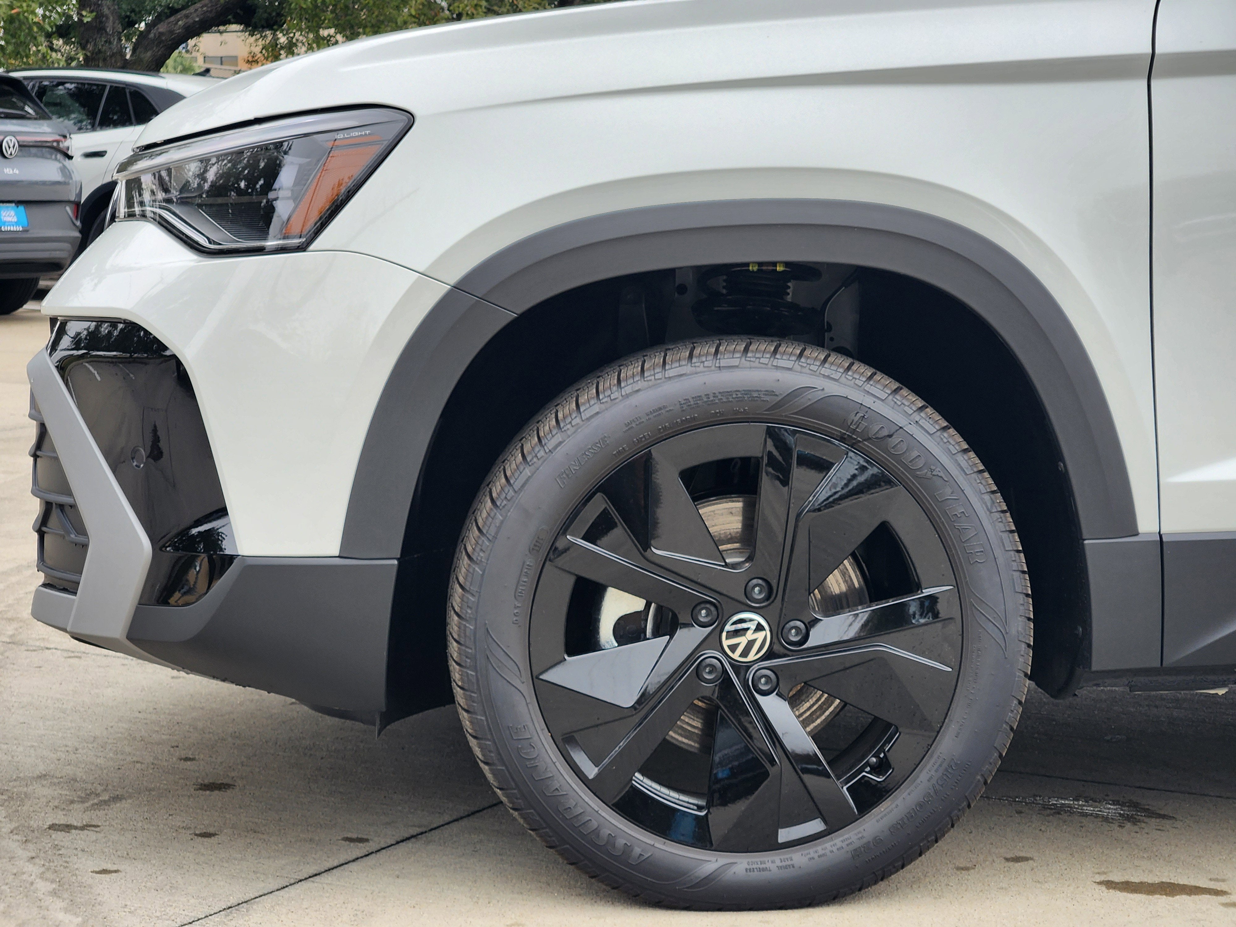 2026 Volkswagen Taos SE