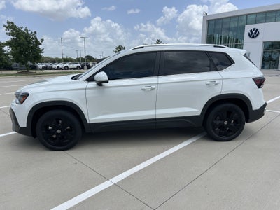 2025 Volkswagen Taos SE