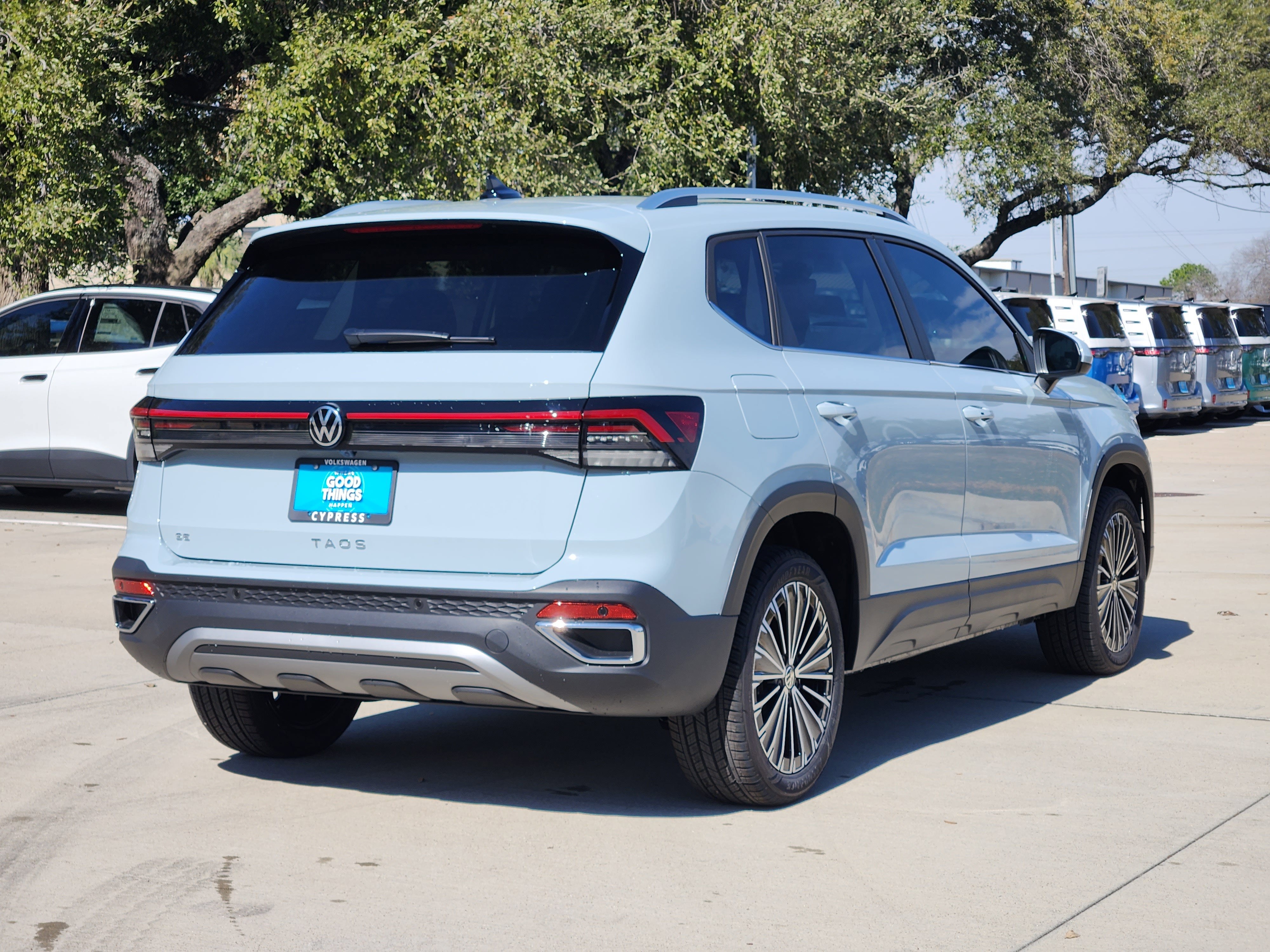 2026 Volkswagen Taos SE