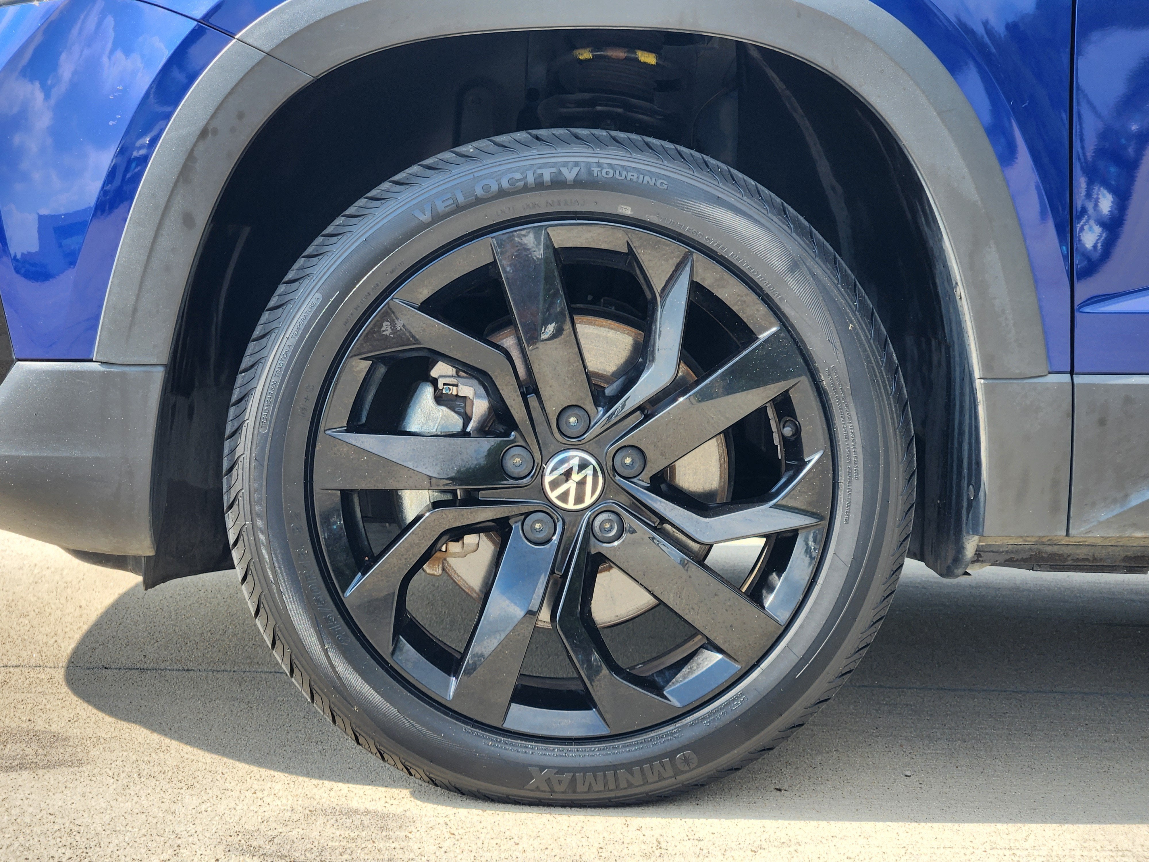 2023 Volkswagen Taos SE