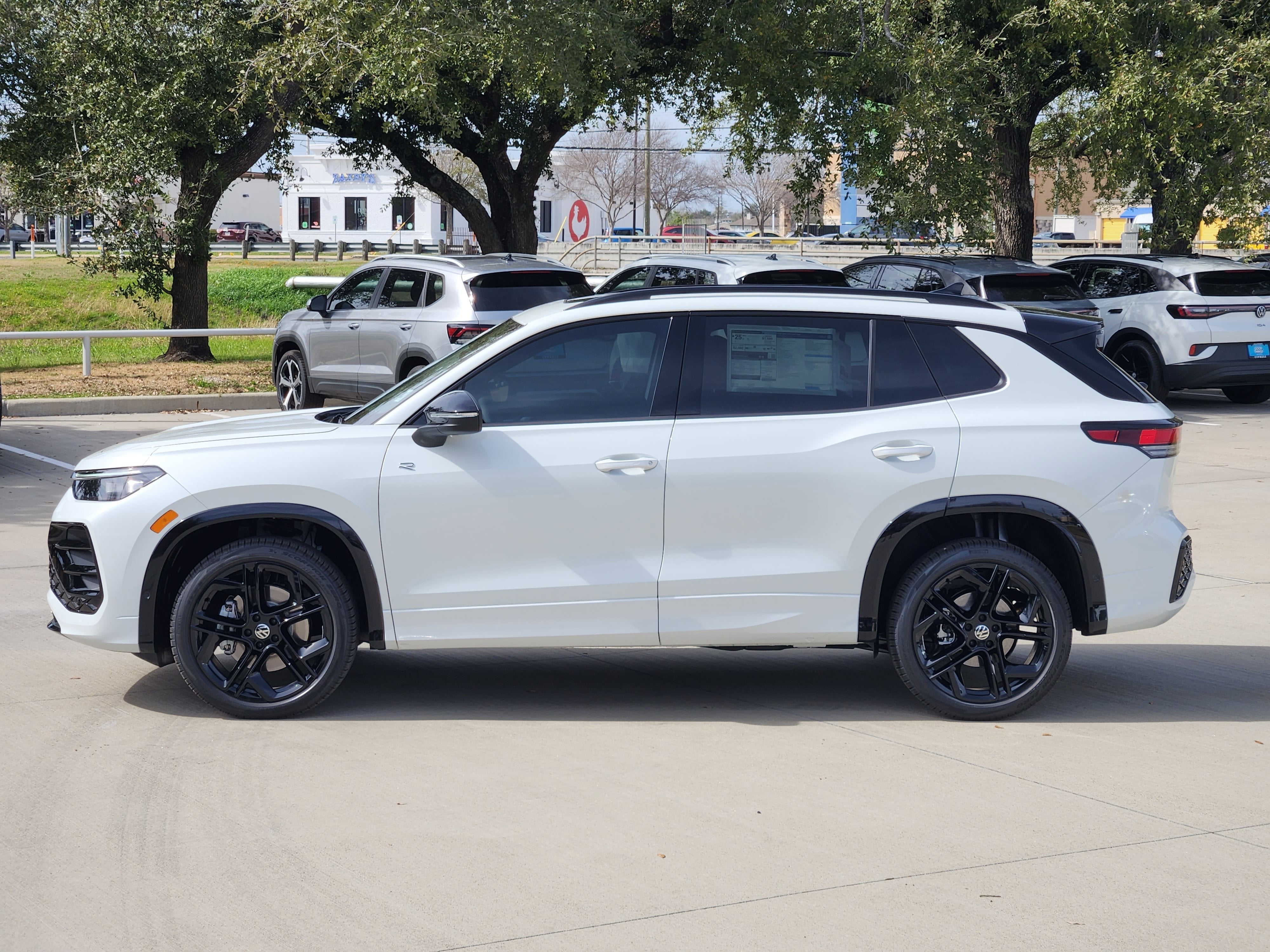 2026 Volkswagen Tiguan SE R-Line Black