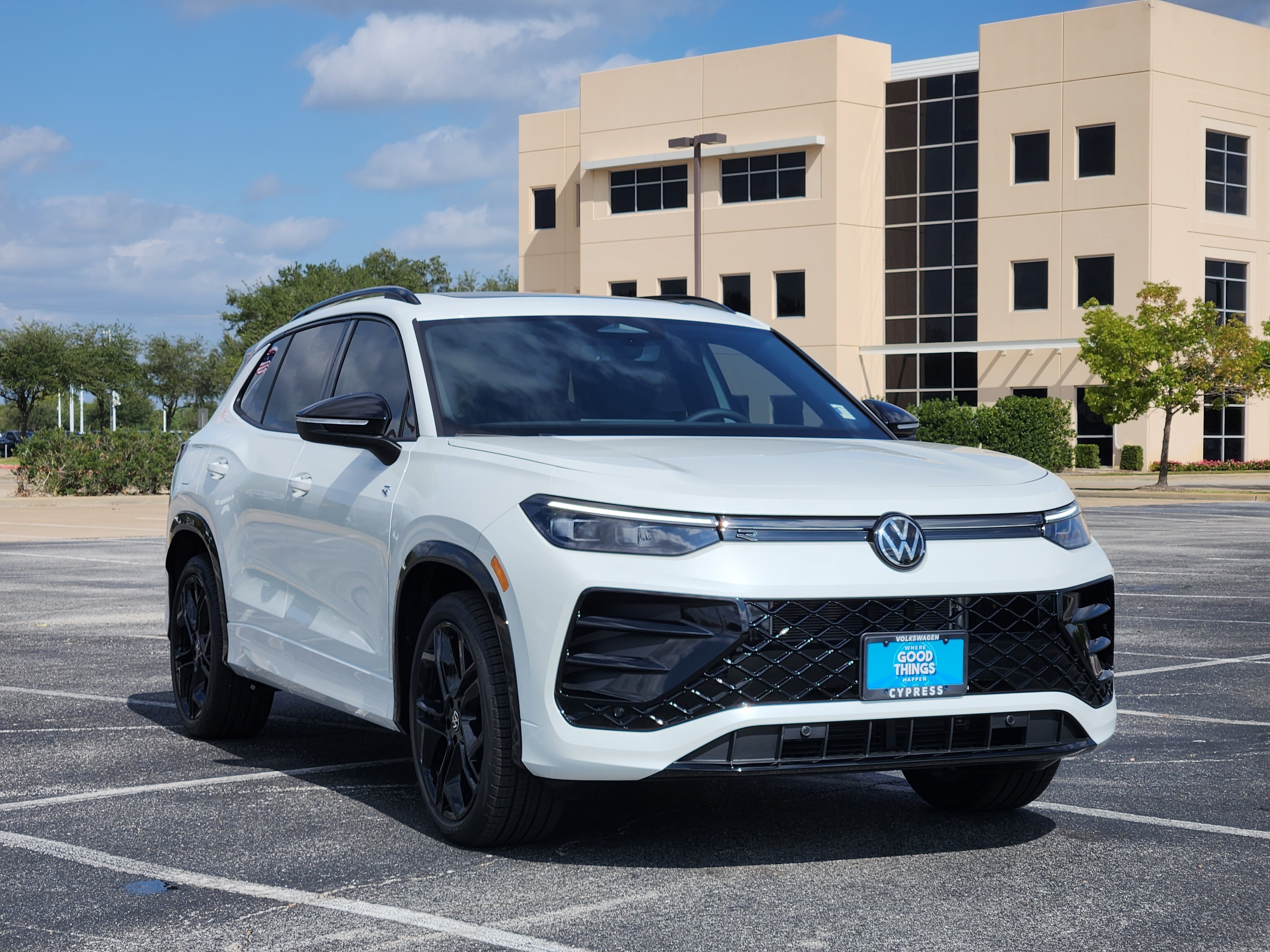 2026 Volkswagen Tiguan SE R-Line Black