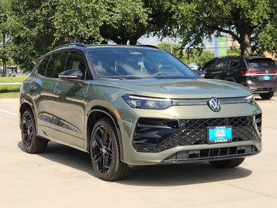 2026 Volkswagen Tiguan SE R-Line Black