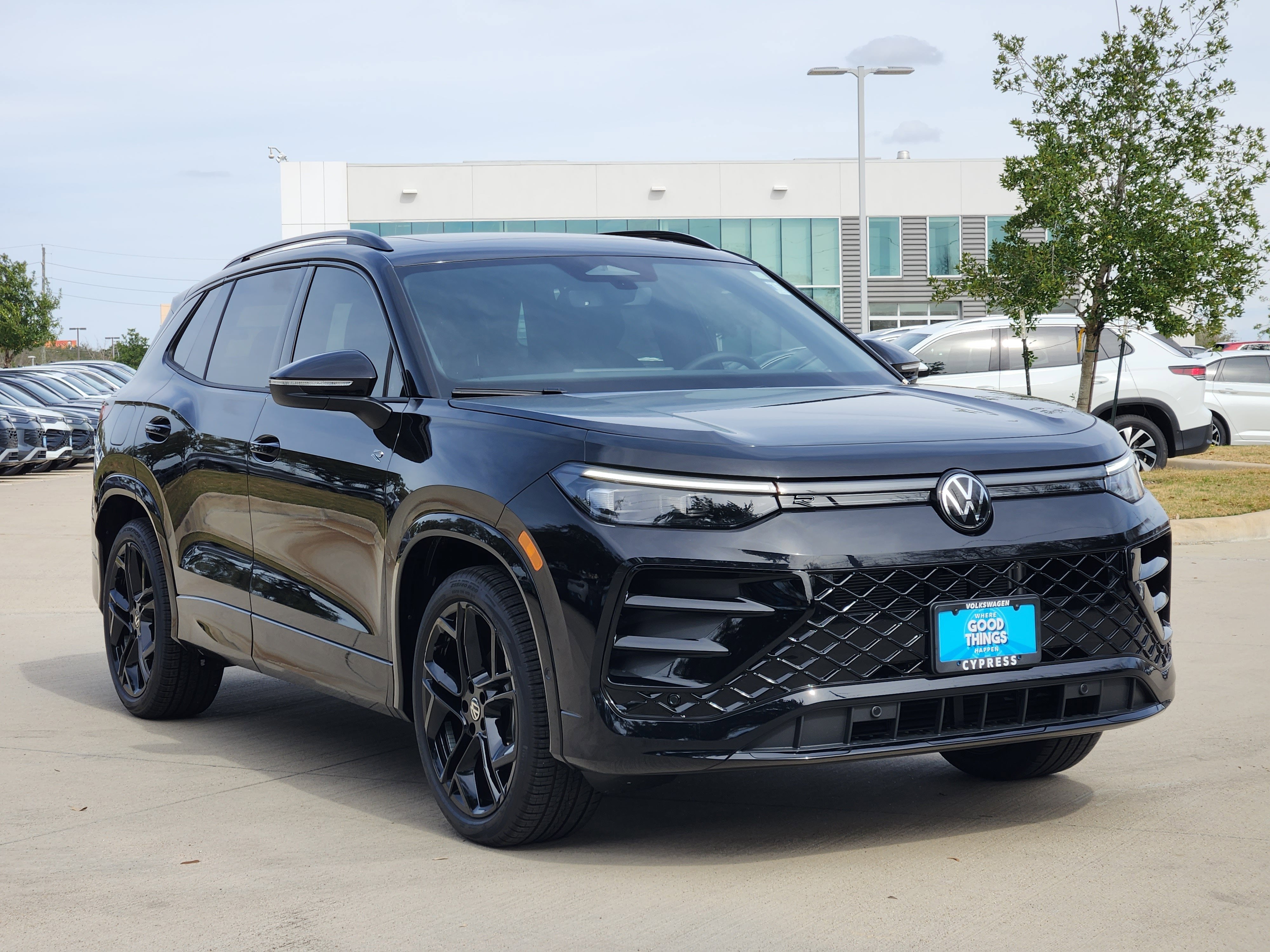 2026 Volkswagen Tiguan SE R-Line Black
