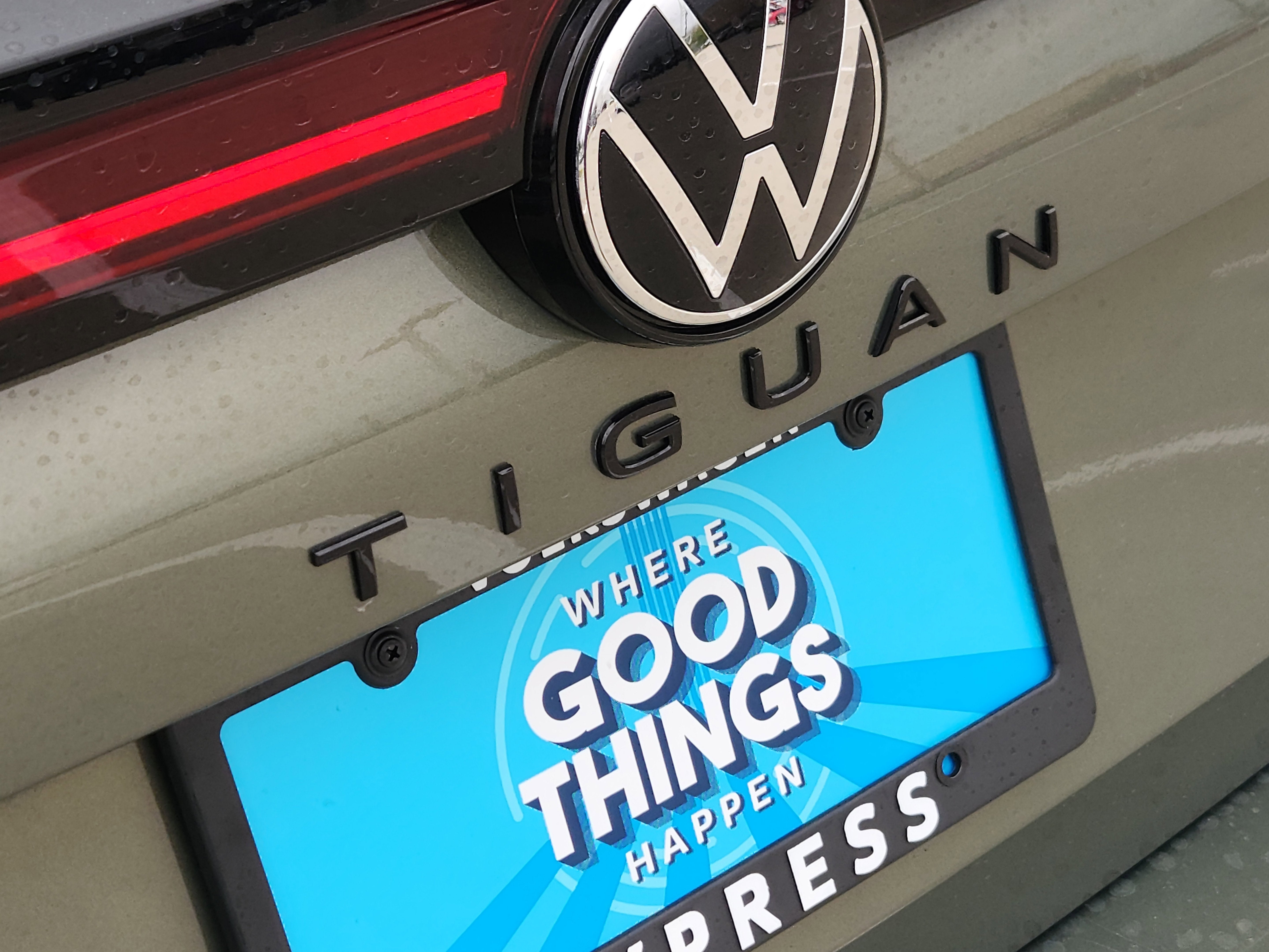 2026 Volkswagen Tiguan SE R-Line Black