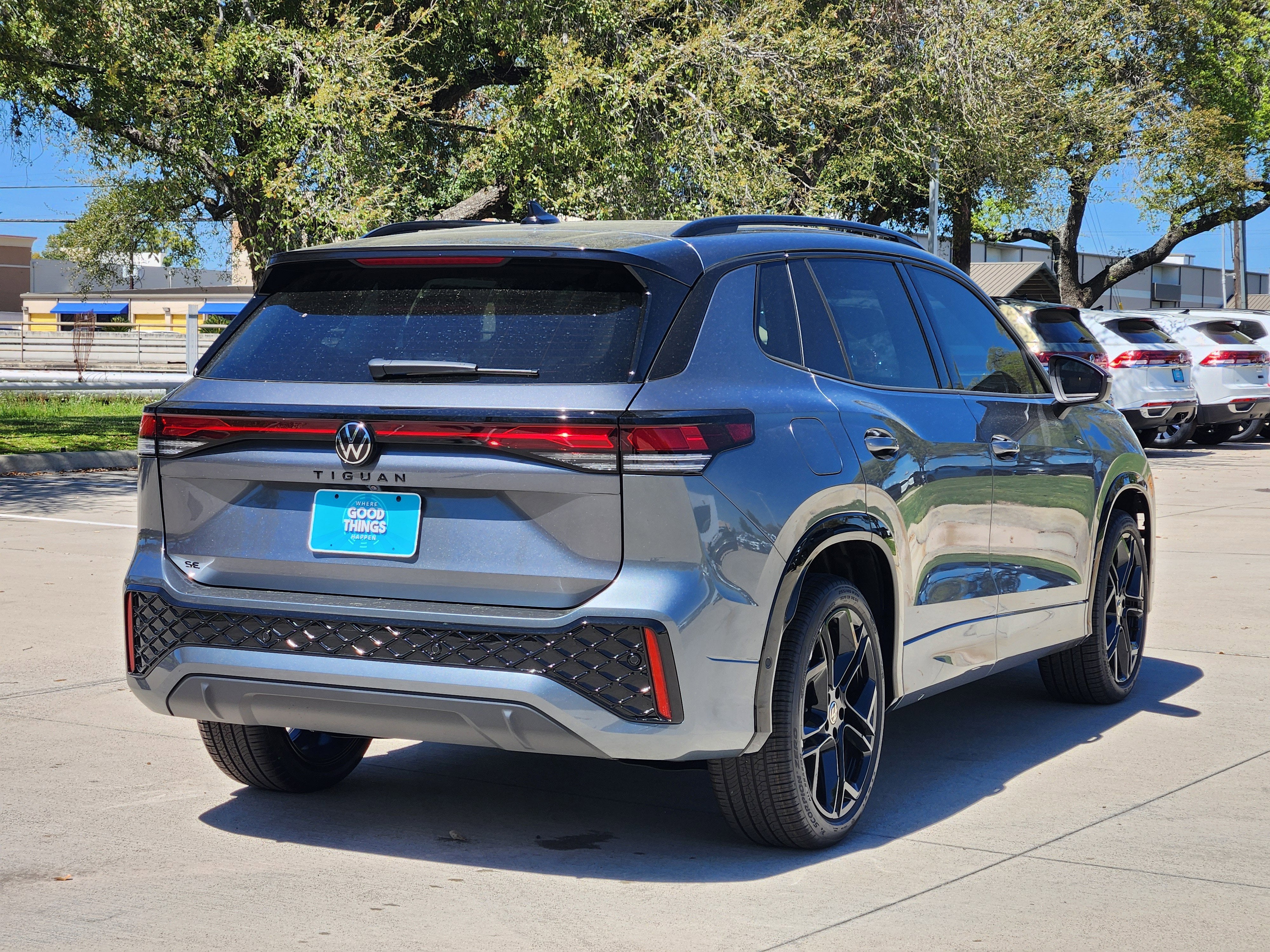 2026 Volkswagen Tiguan SE R-Line Black