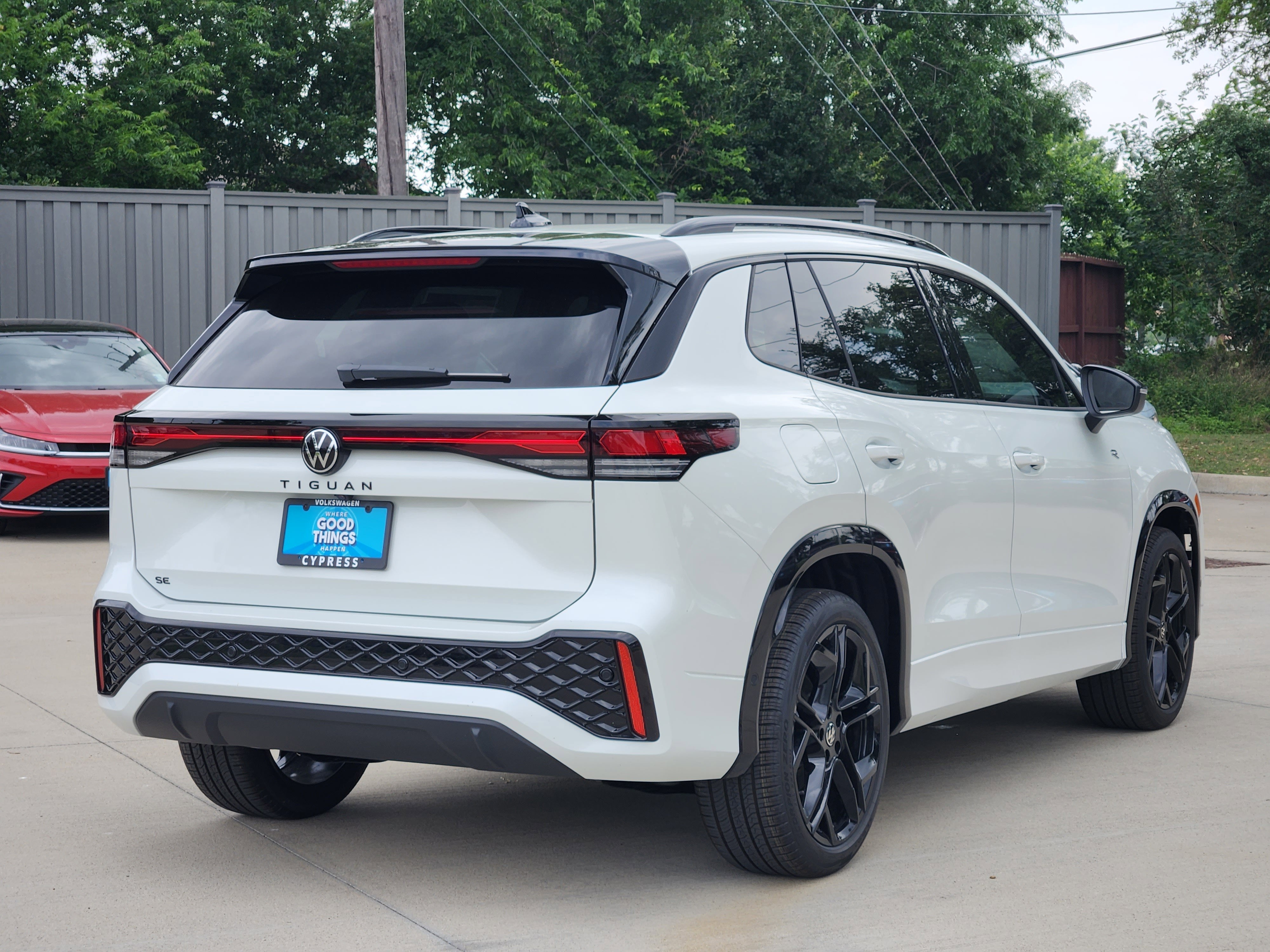 2026 Volkswagen Tiguan SE R-Line Black