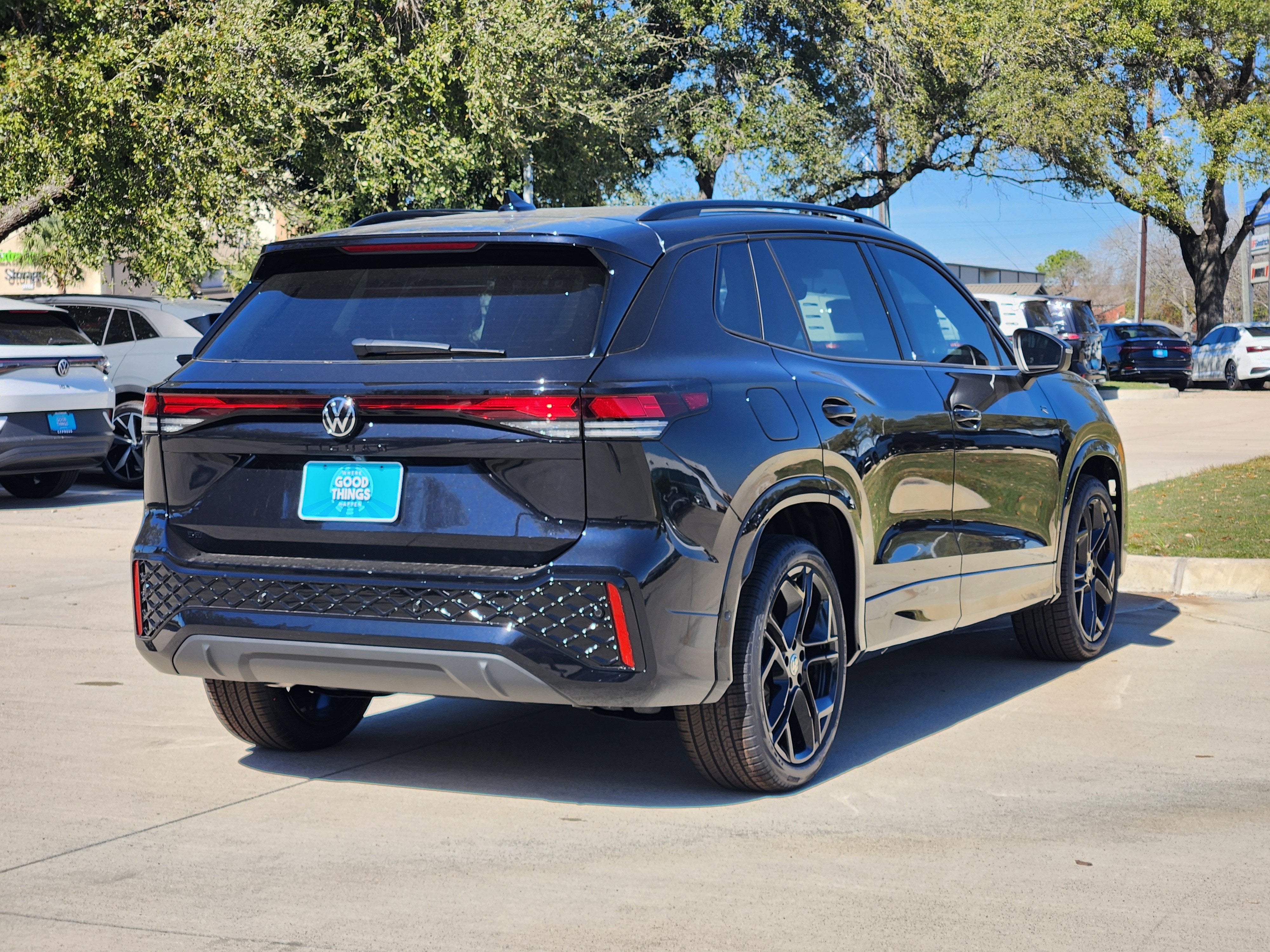 2026 Volkswagen Tiguan SE R-Line Black