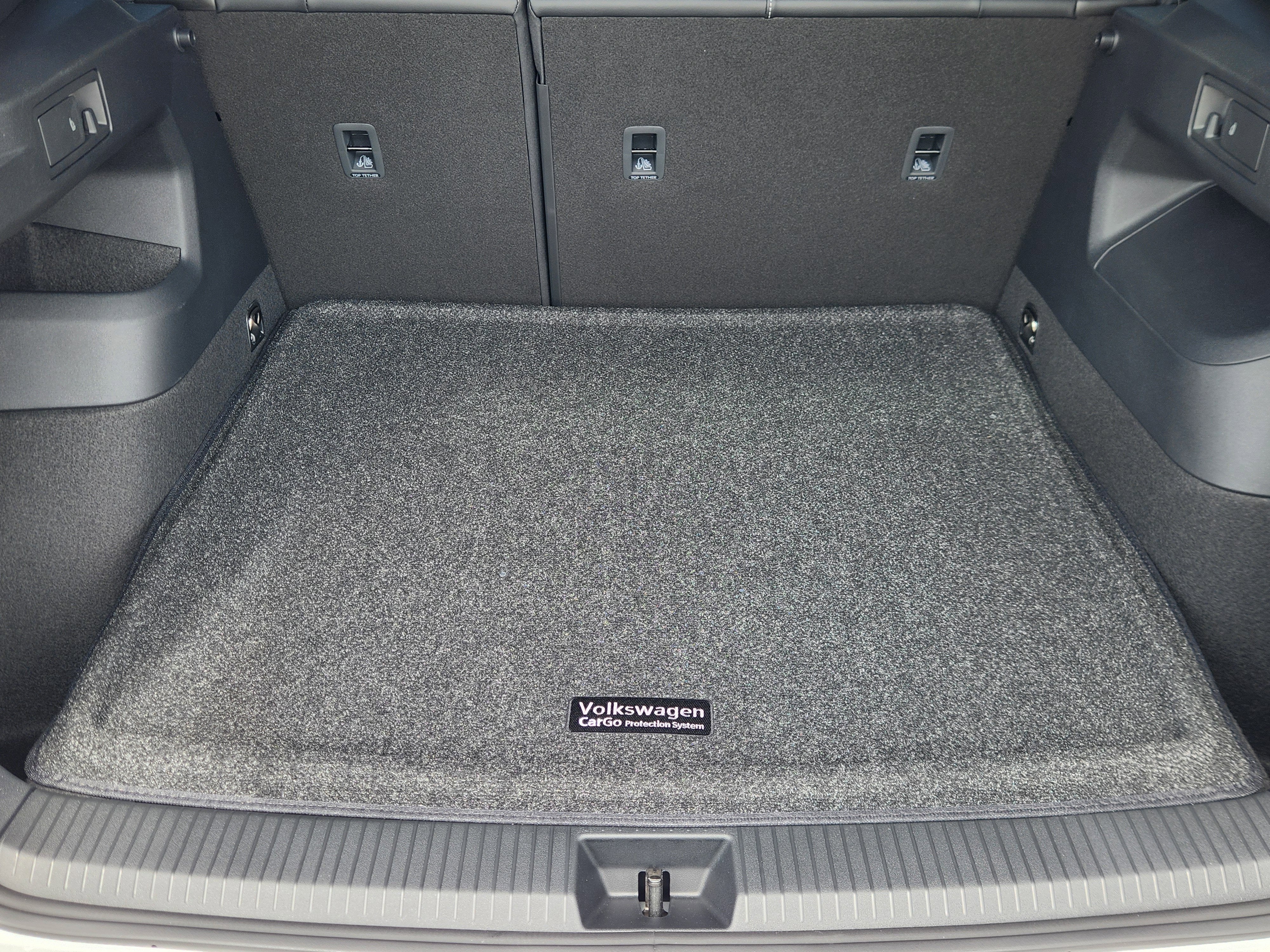 2026 Volkswagen ,Tiguan SE R-Line Black