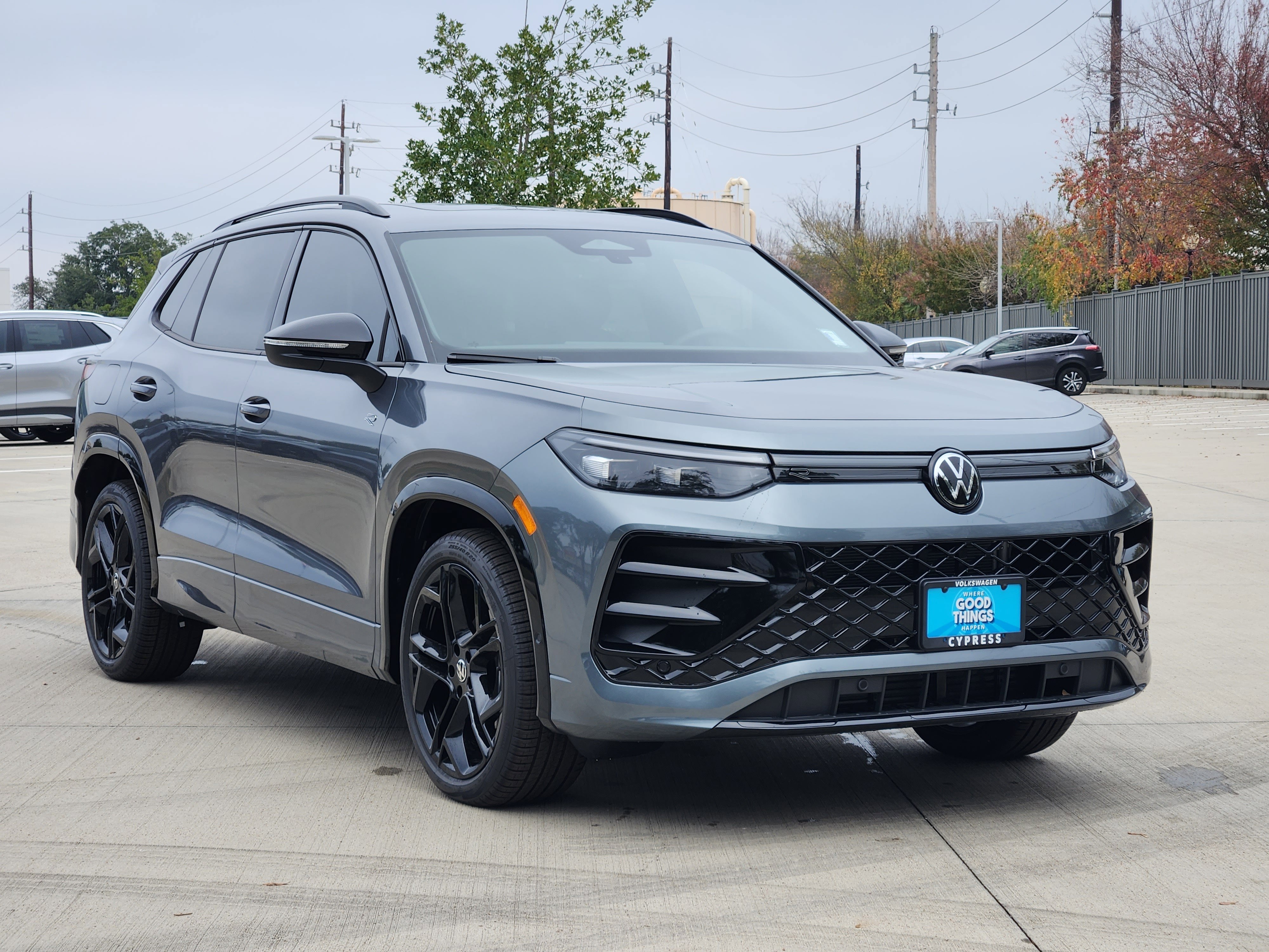 2026 Volkswagen Tiguan SE R-Line Black