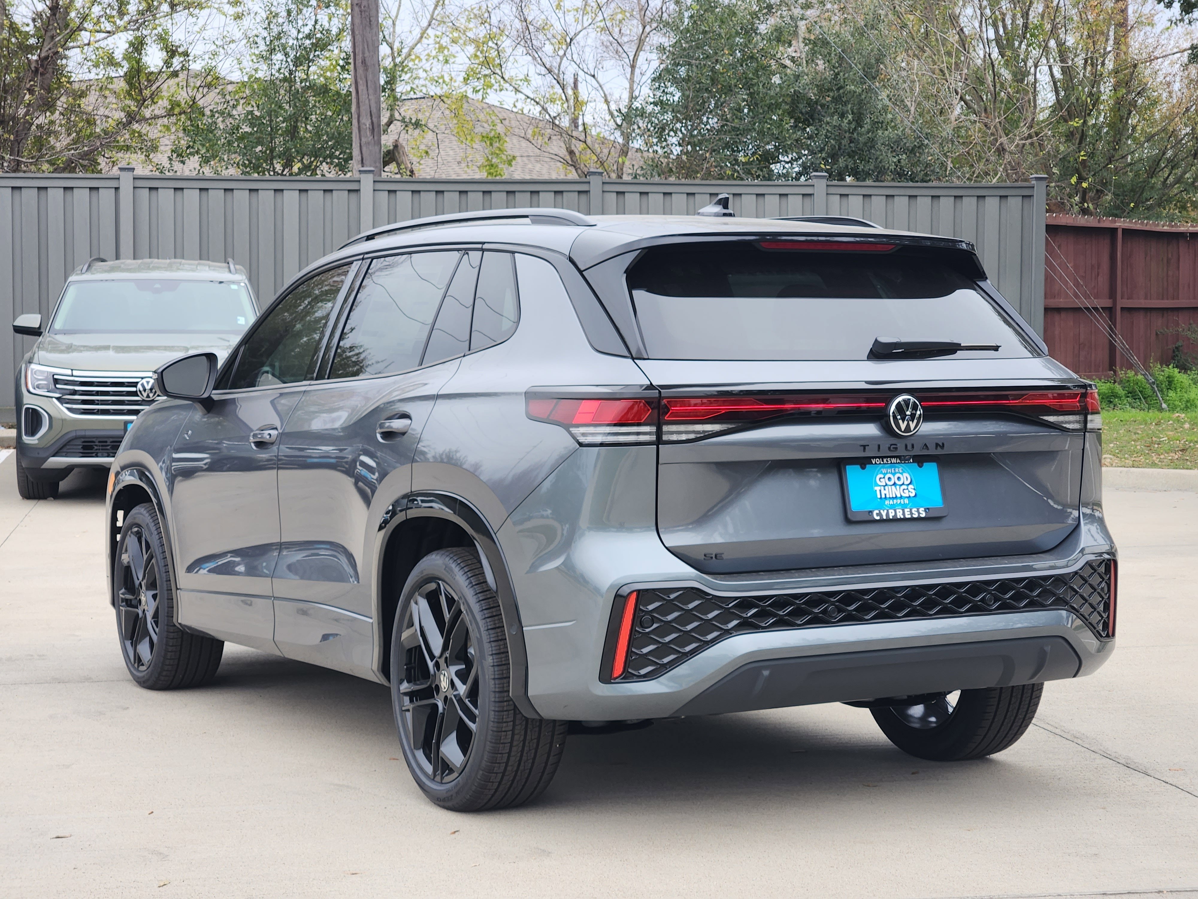 2026 Volkswagen Tiguan SE R-Line Black