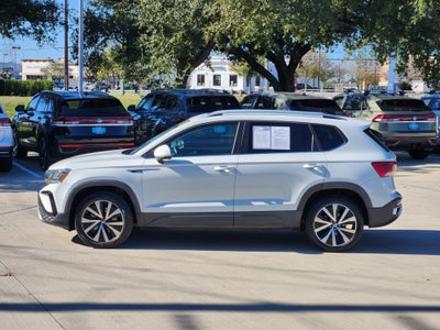 2022 Volkswagen Taos SE