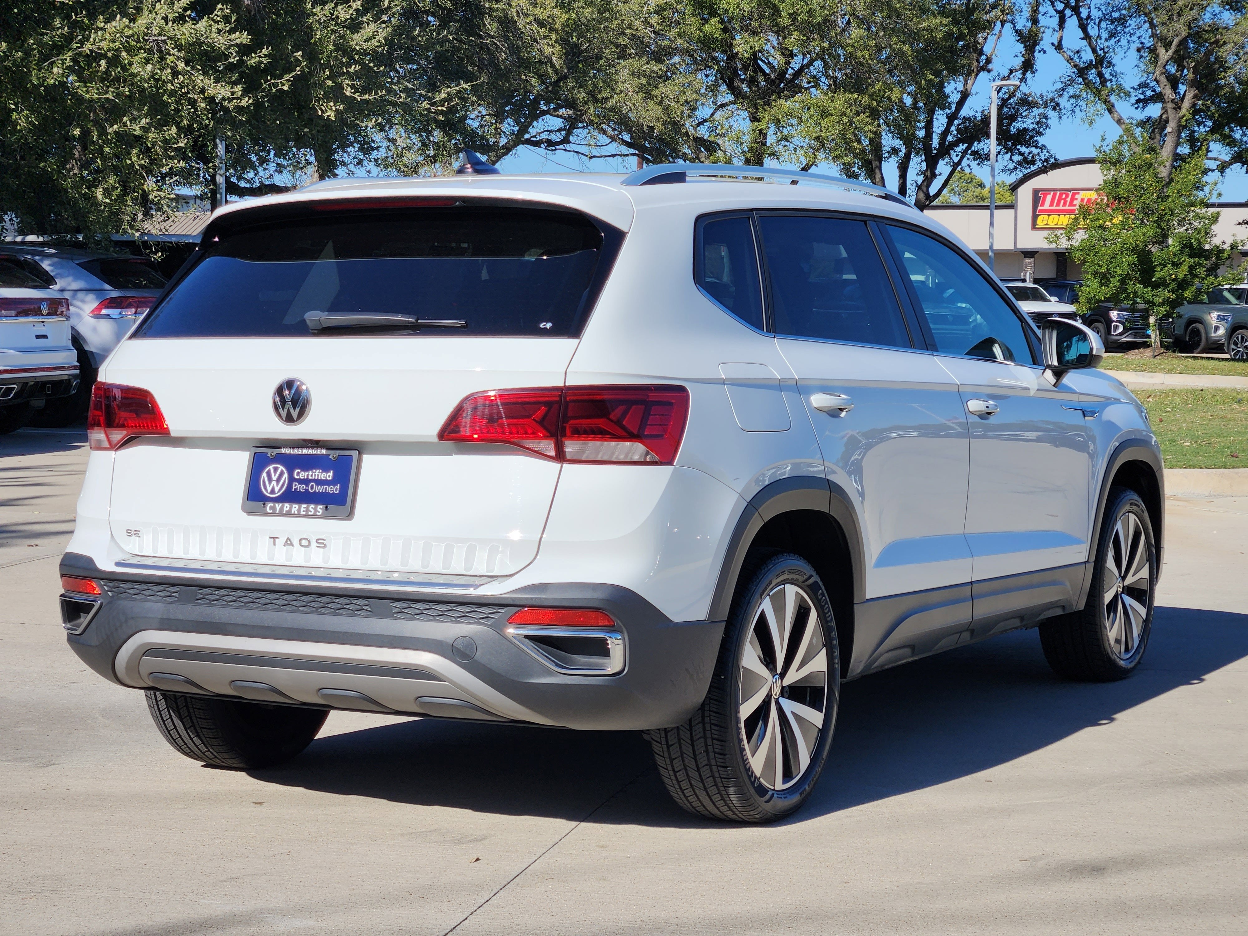 2022 Volkswagen Taos SE