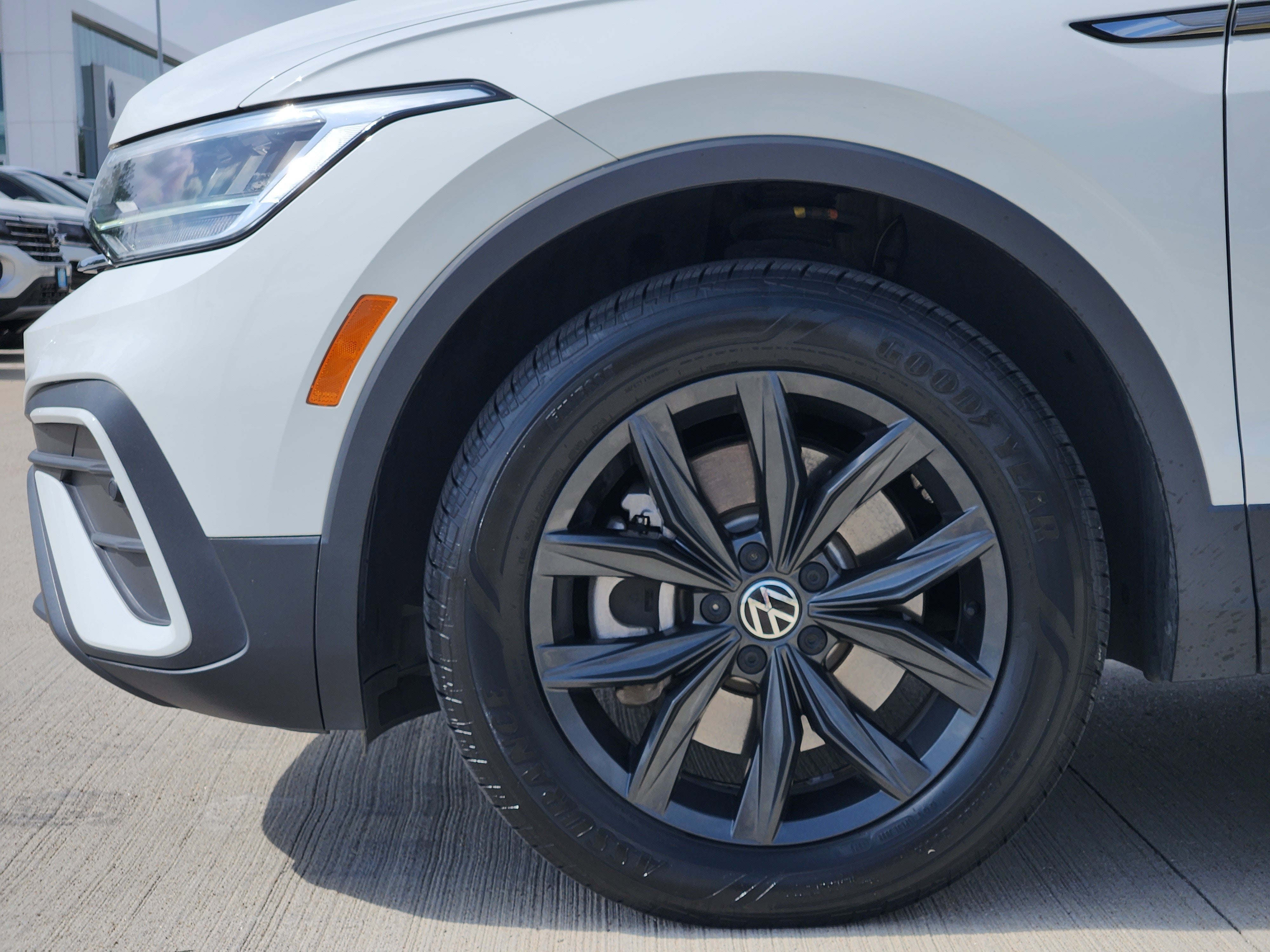 2024 Volkswagen Tiguan SE