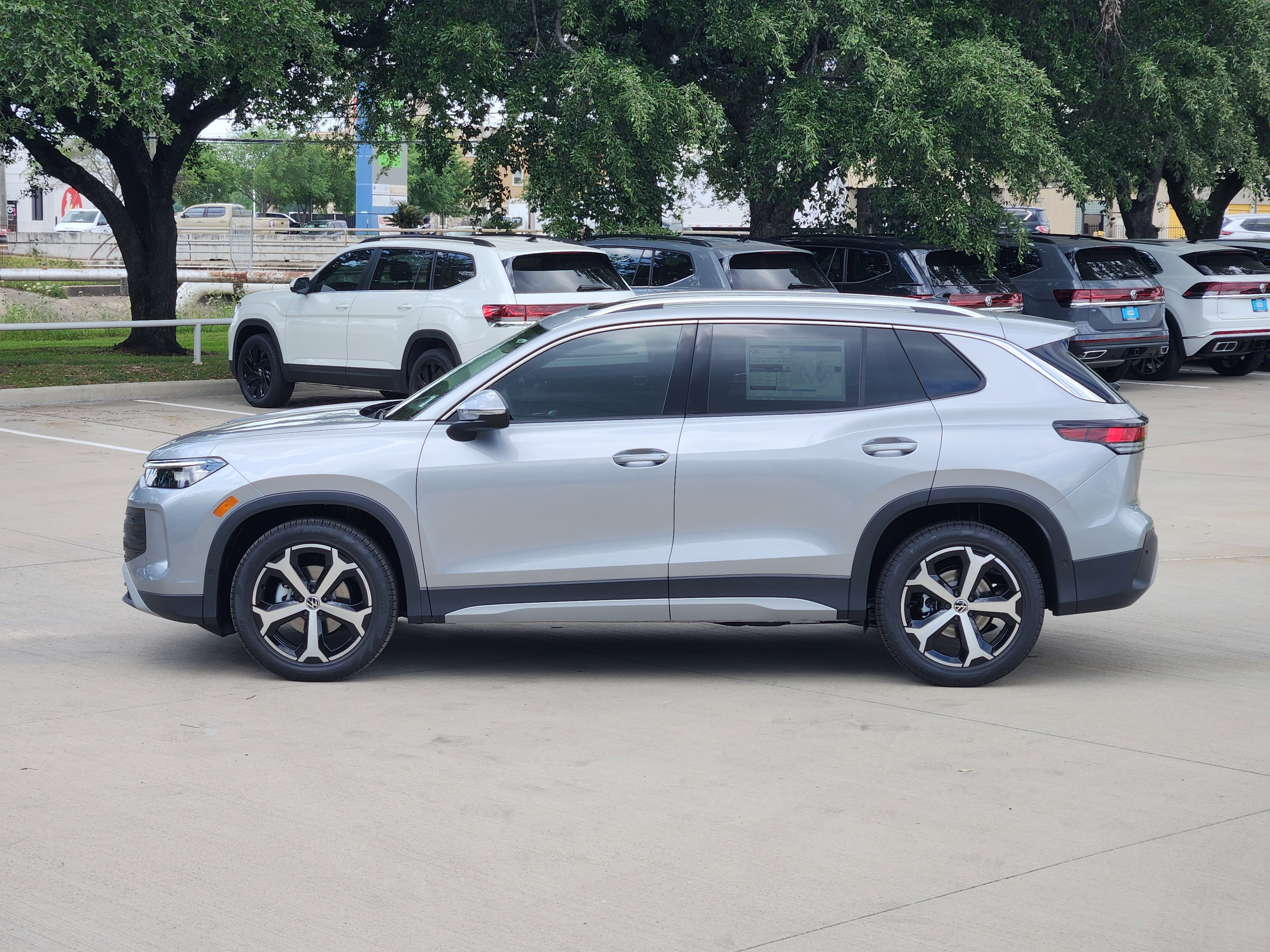2026 Volkswagen Tiguan SE