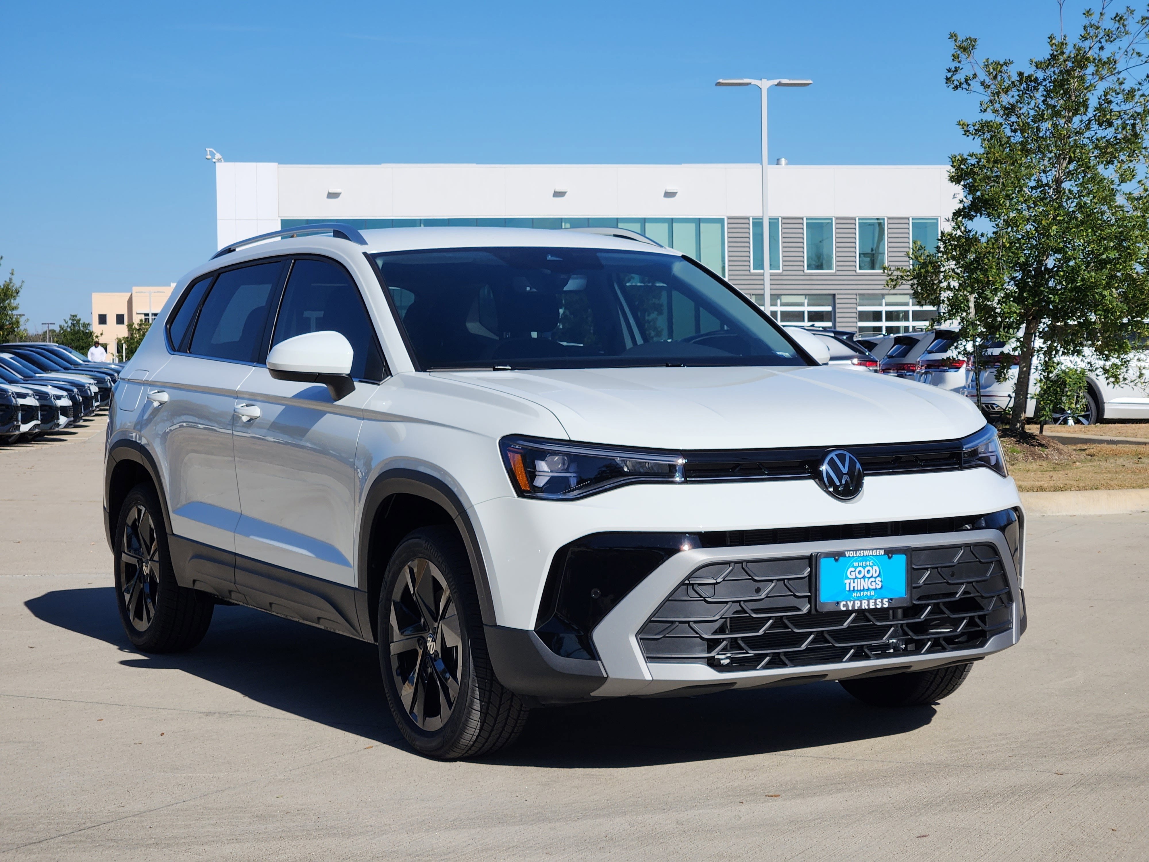 2026 Volkswagen Taos SE