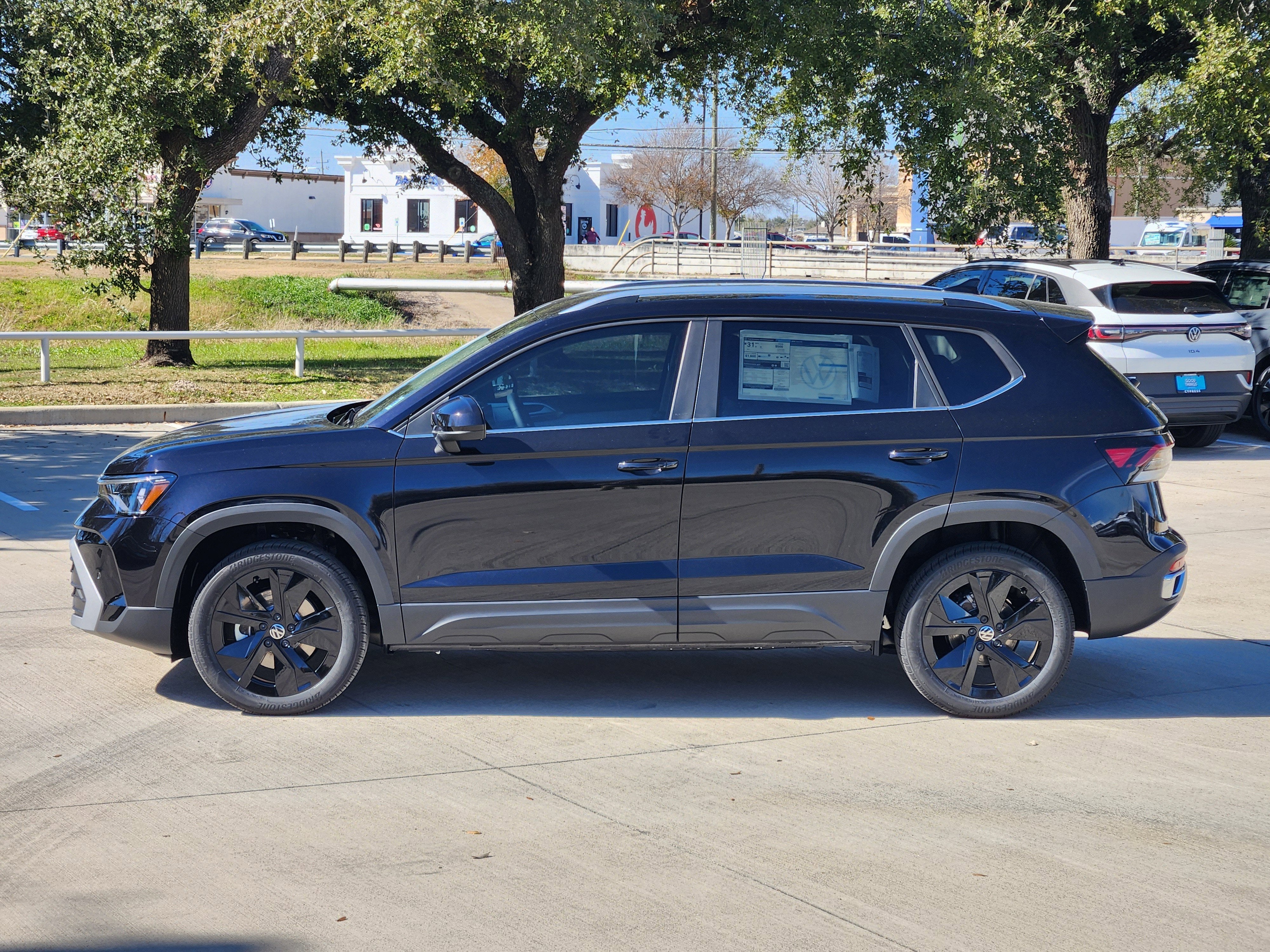 2026 Volkswagen Taos SE