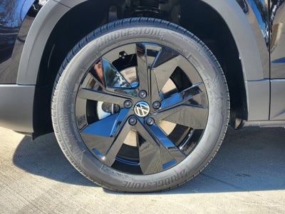 2026 Volkswagen Taos SE