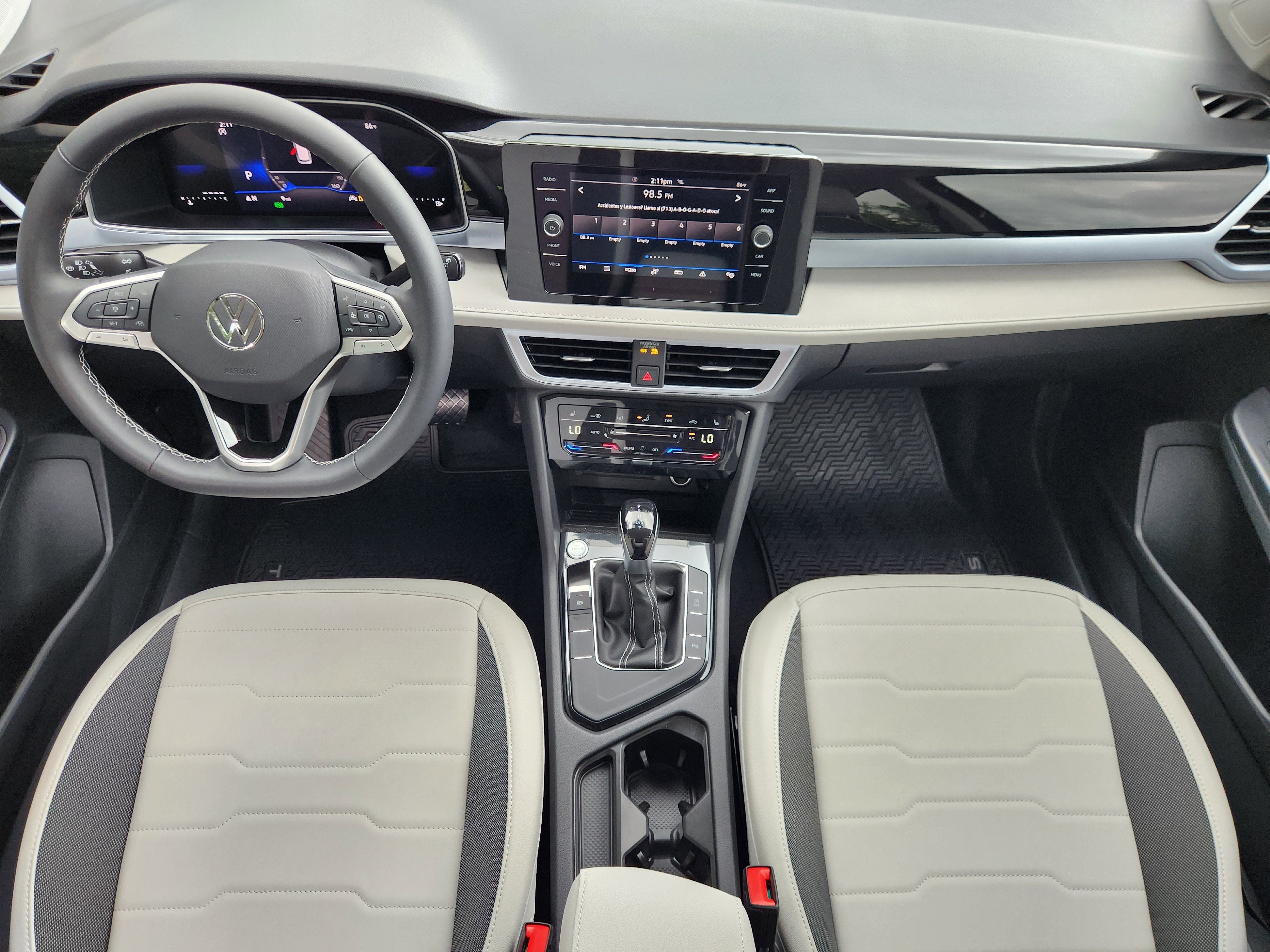2026 Volkswagen Taos SE