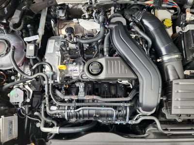 2026 Volkswagen Taos SE