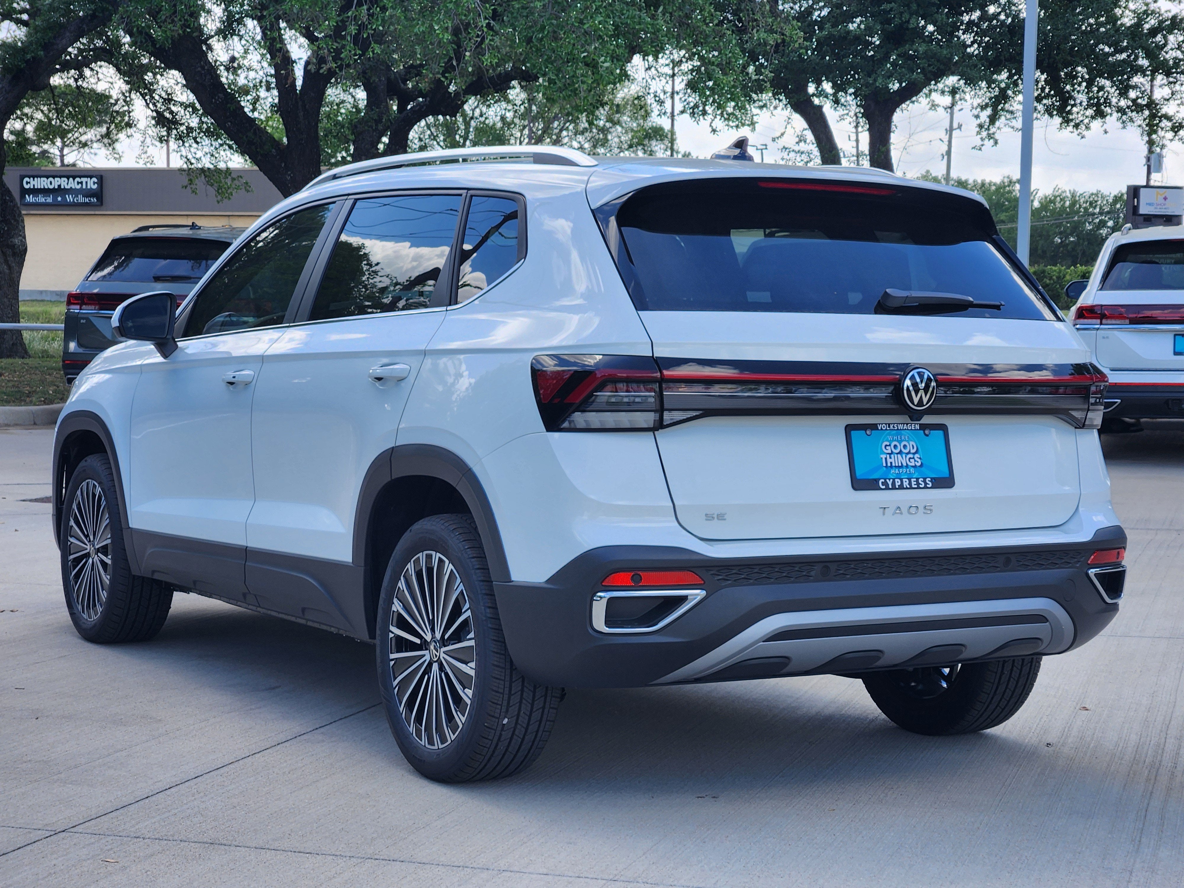 2026 Volkswagen Taos SE