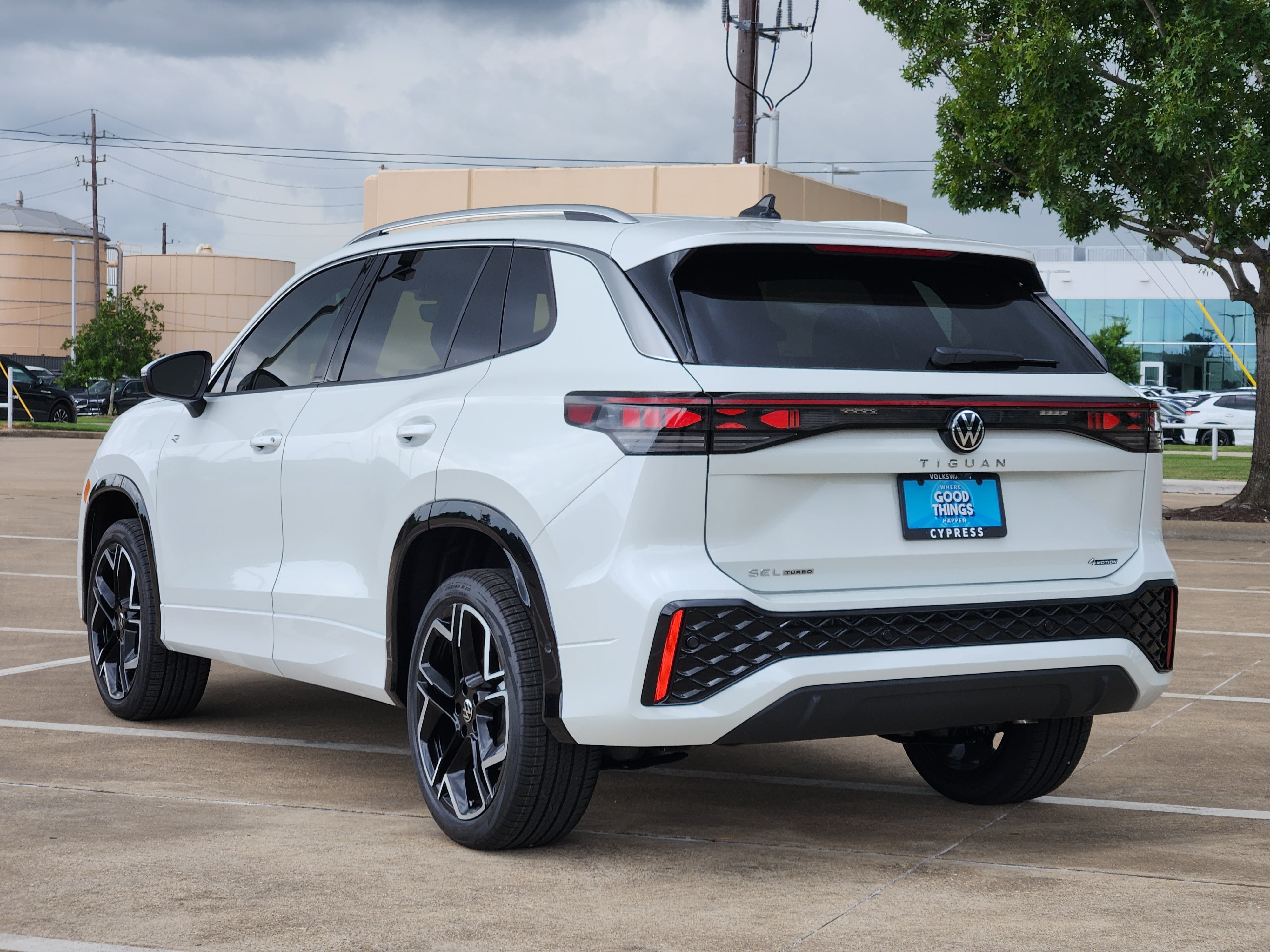 2026 Volkswagen Tiguan SEL R-Line Turbo