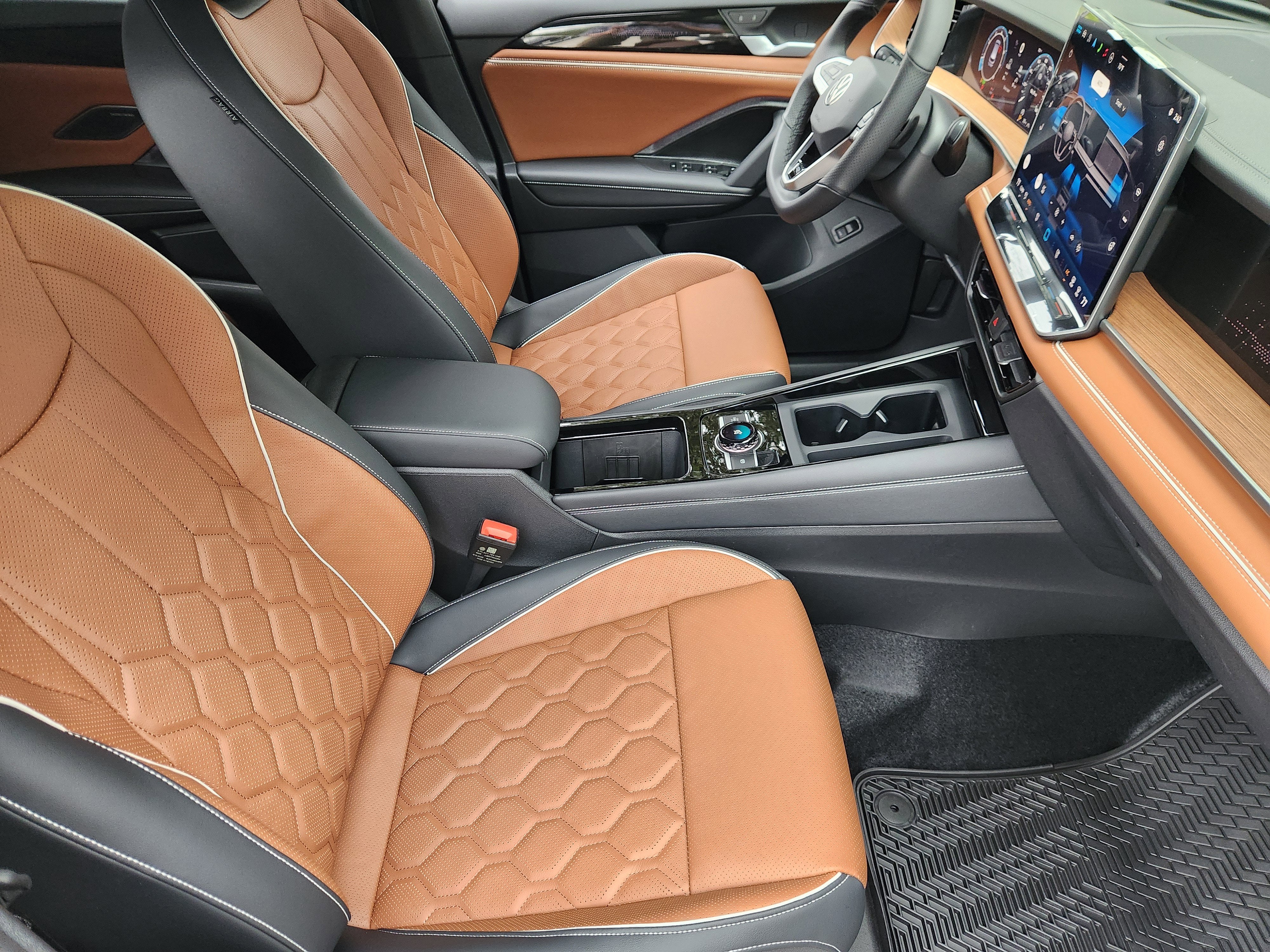 2026 Volkswagen Tiguan SEL R-Line Turbo