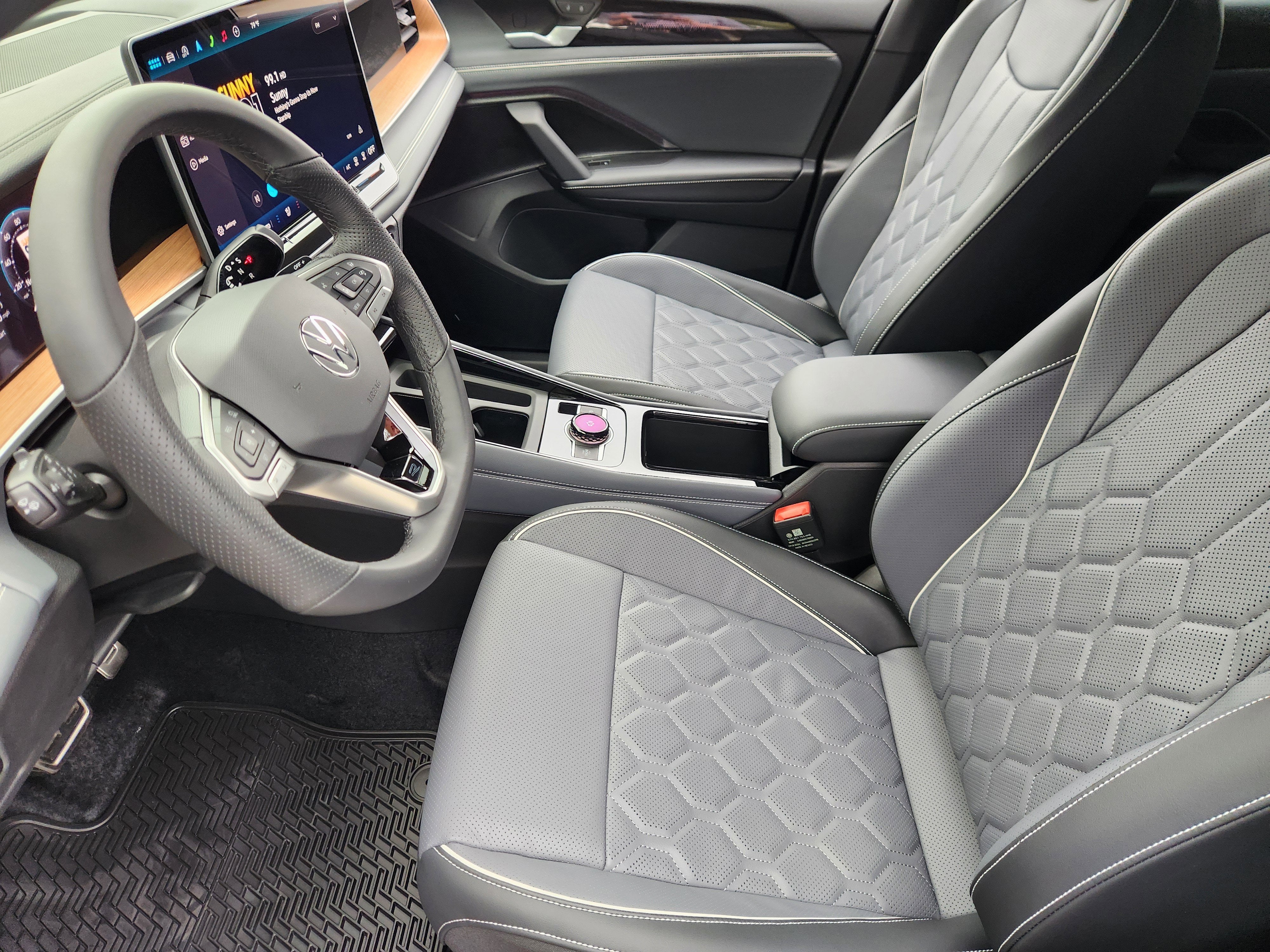 2026 Volkswagen Tiguan SEL R-Line Turbo