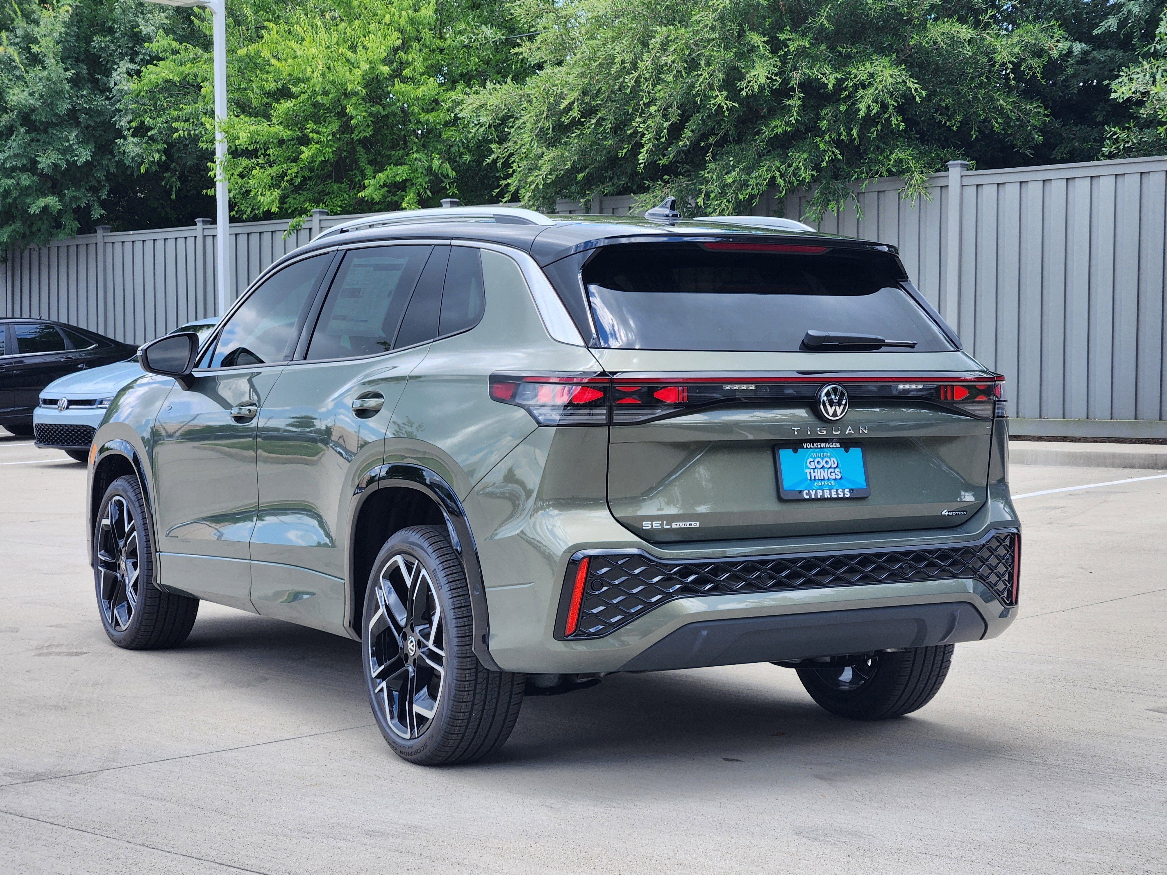 2026 Volkswagen Tiguan SEL R-Line Turbo