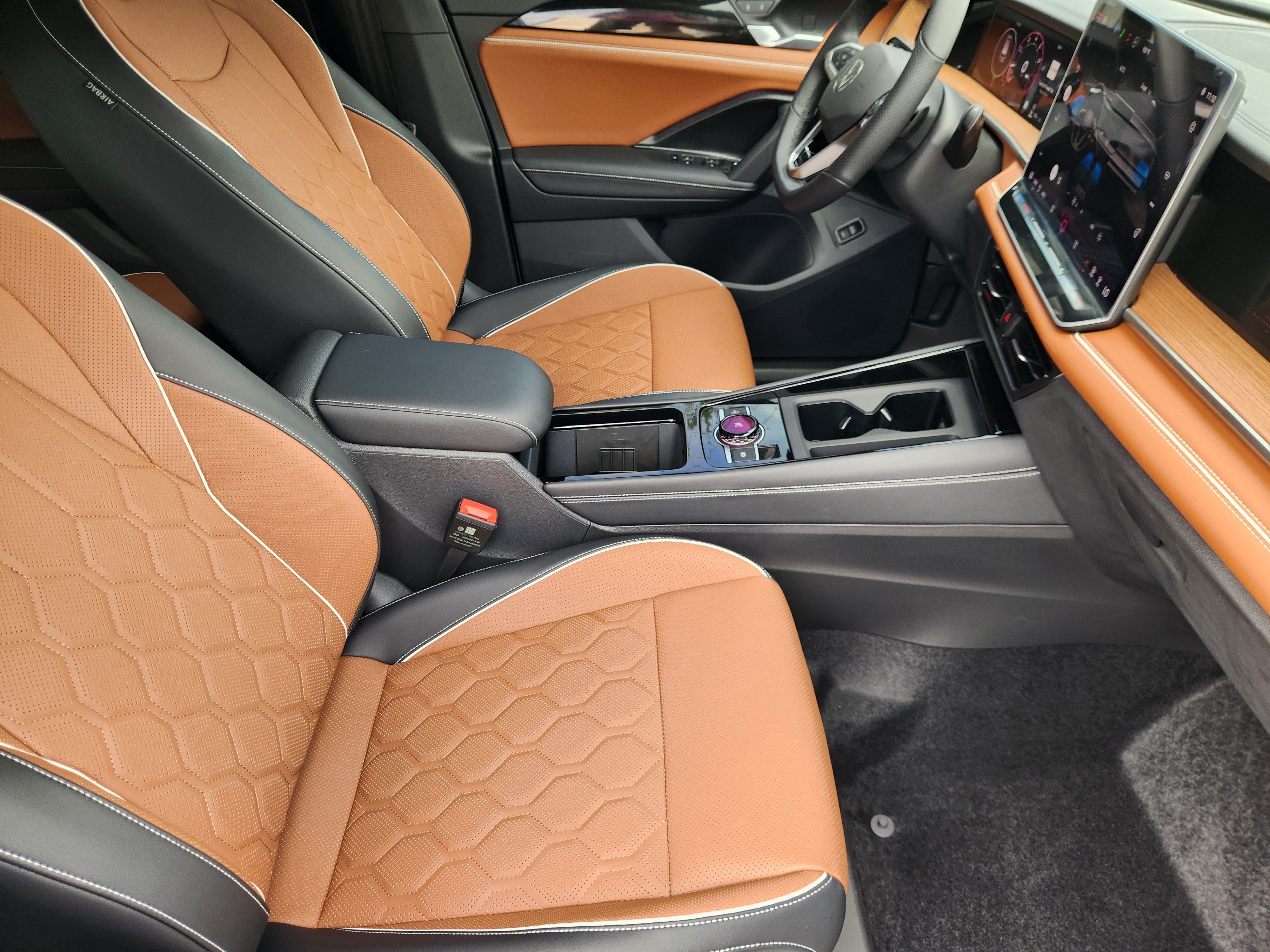 2026 Volkswagen Tiguan SEL R-Line Turbo