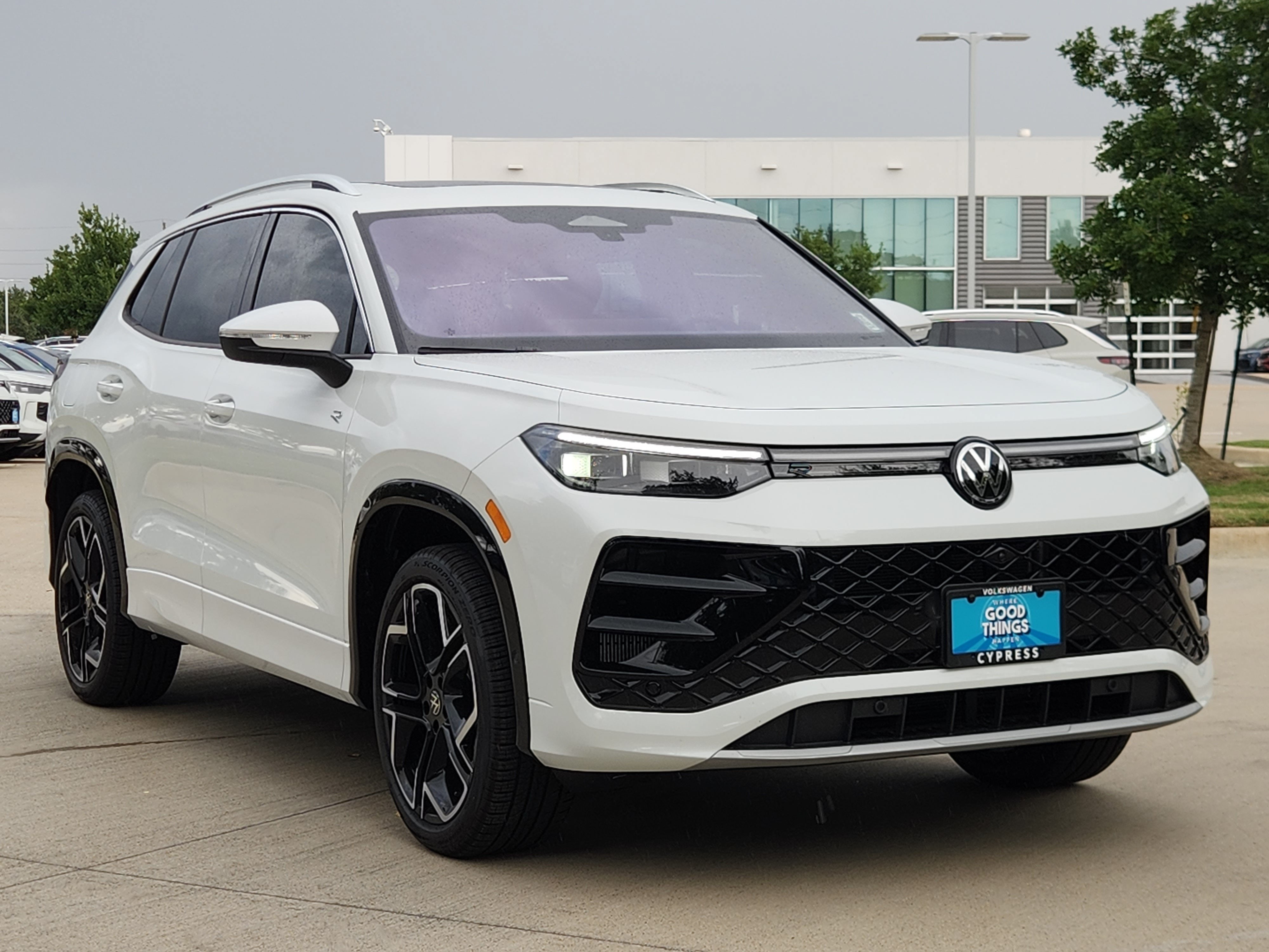 2026 Volkswagen Tiguan SEL R-Line Turbo