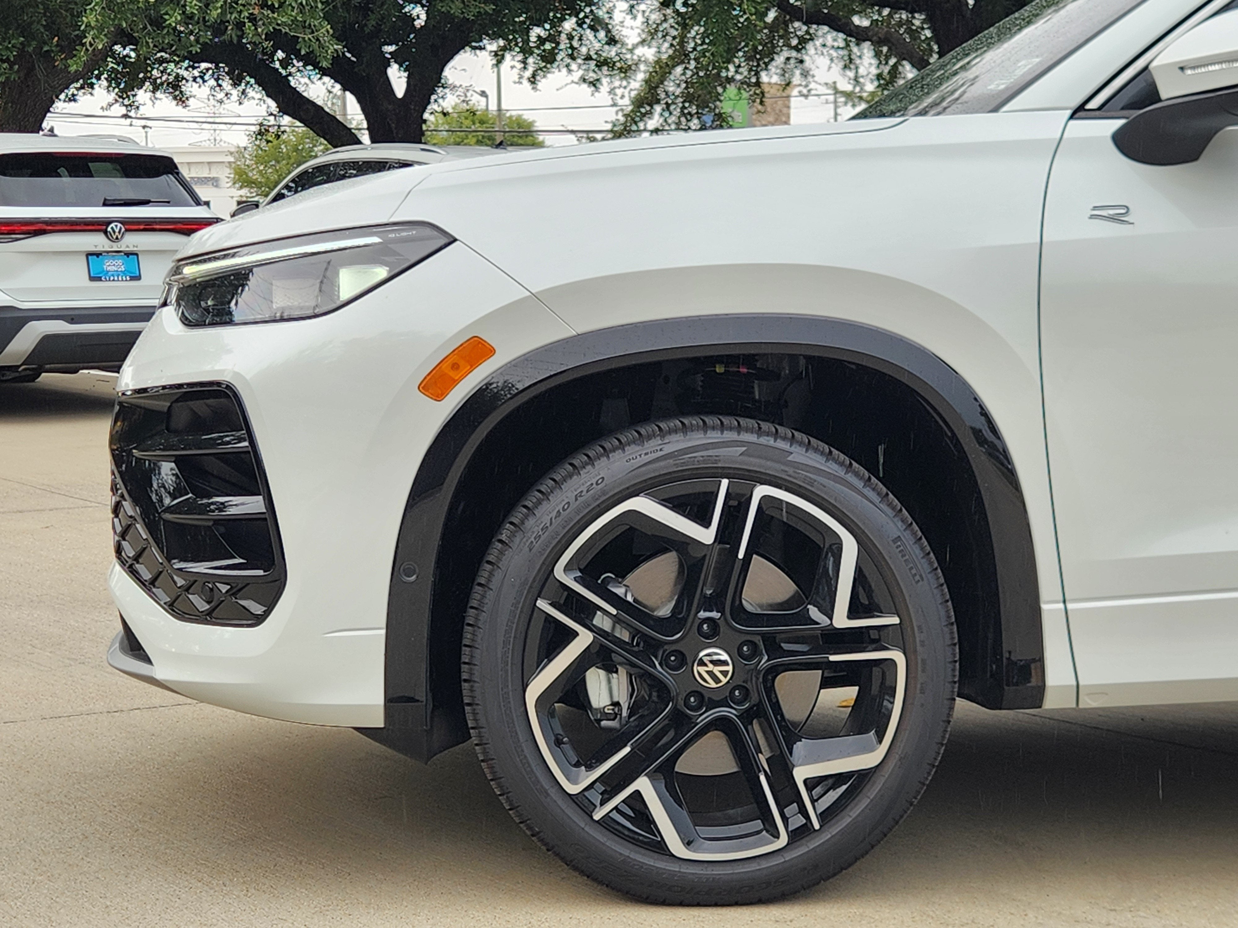 2026 Volkswagen Tiguan SEL R-Line Turbo