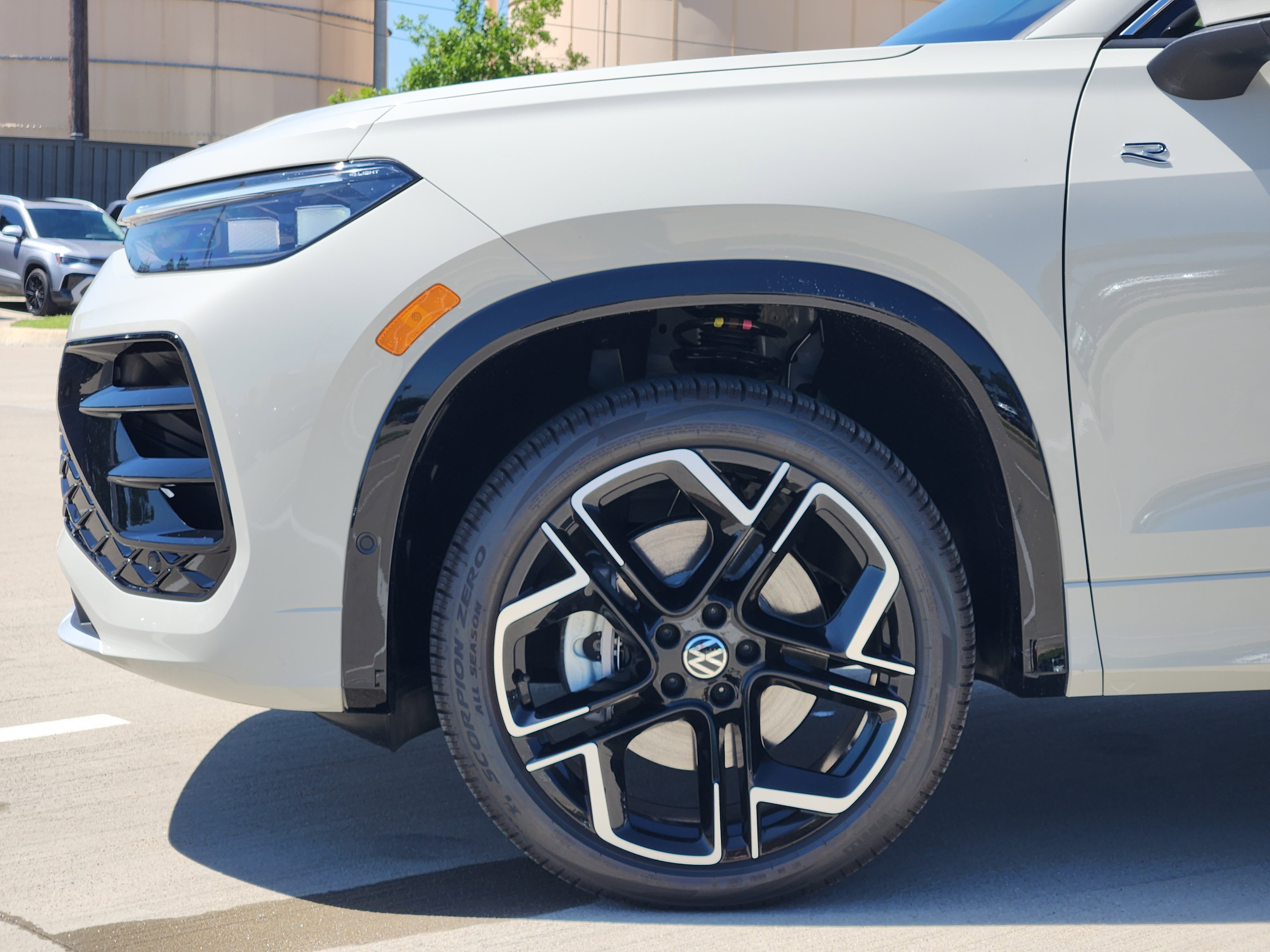 2026 Volkswagen Tiguan SEL R-Line Turbo