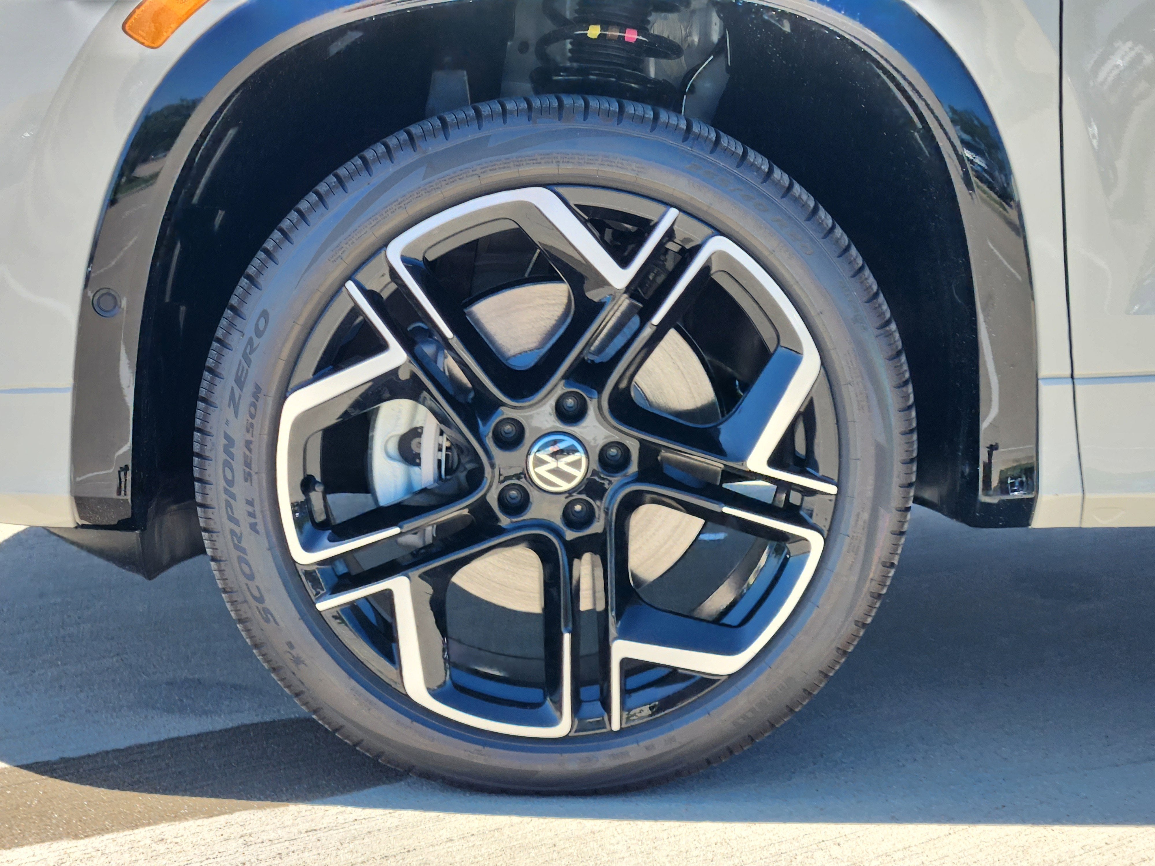 2026 Volkswagen Tiguan SEL R-Line Turbo