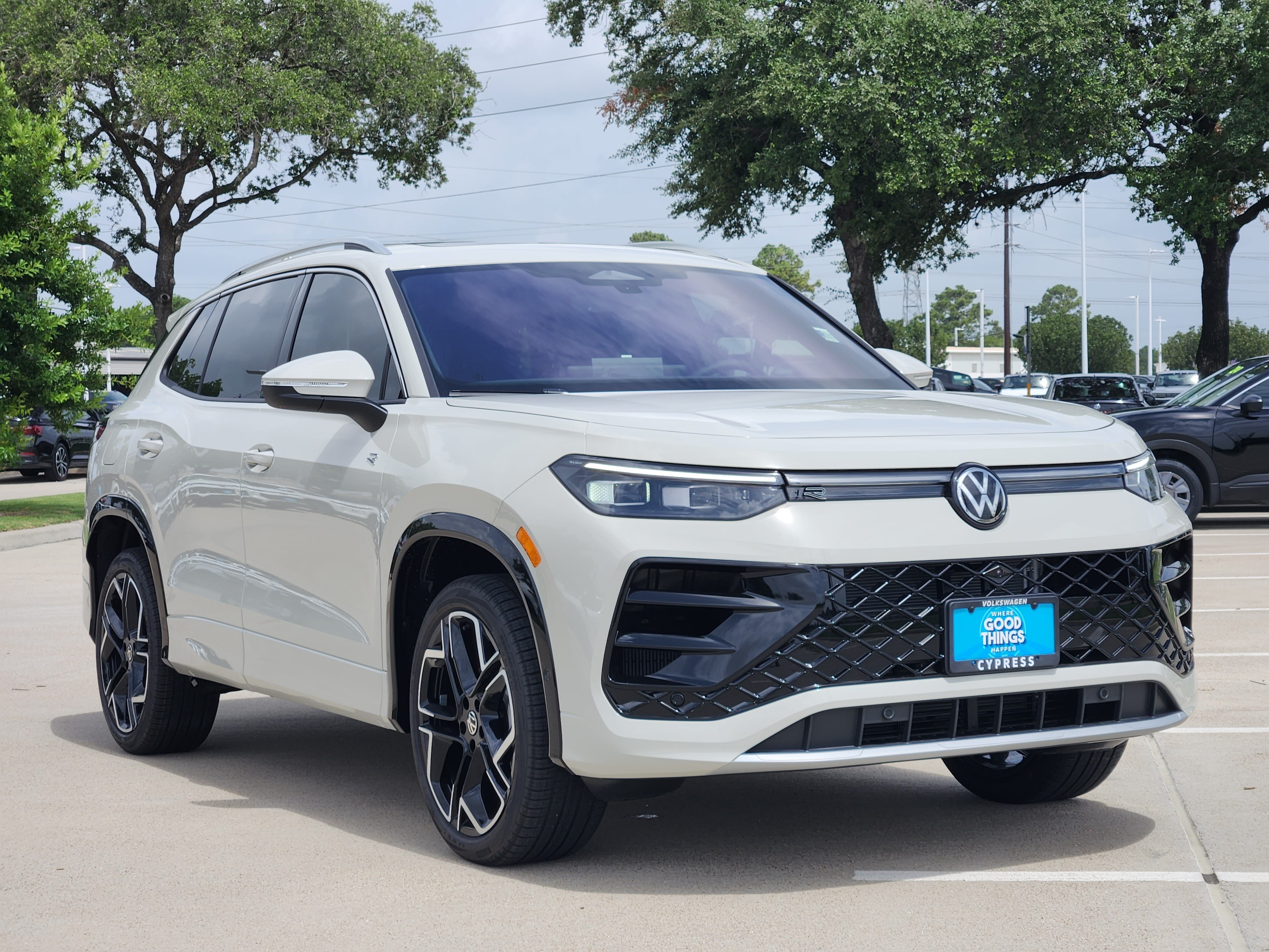 2026 Volkswagen Tiguan SEL R-Line Turbo