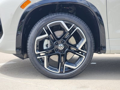 2026 Volkswagen Tiguan SEL R-Line Turbo