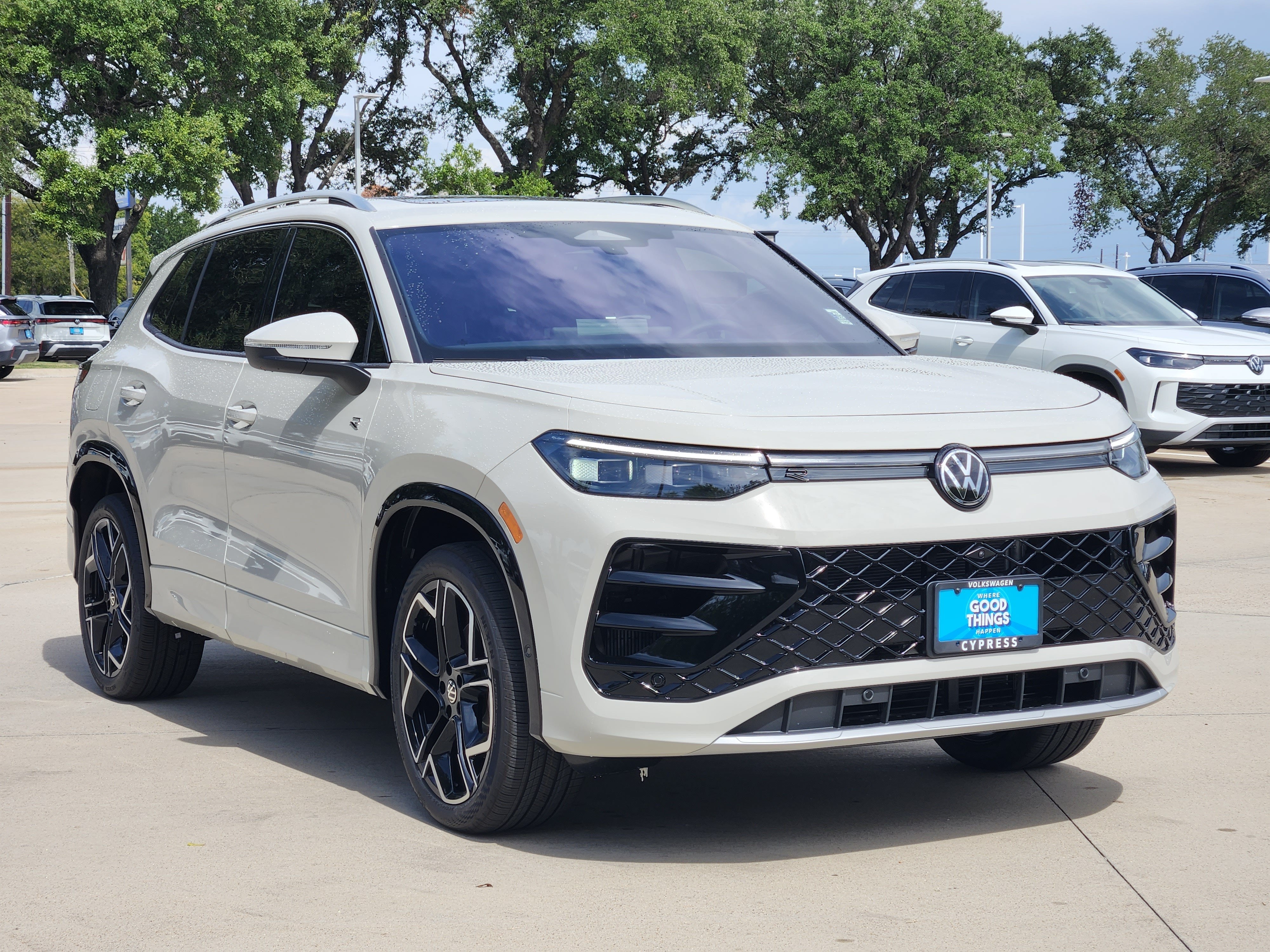 2026 Volkswagen Tiguan SEL R-Line Turbo