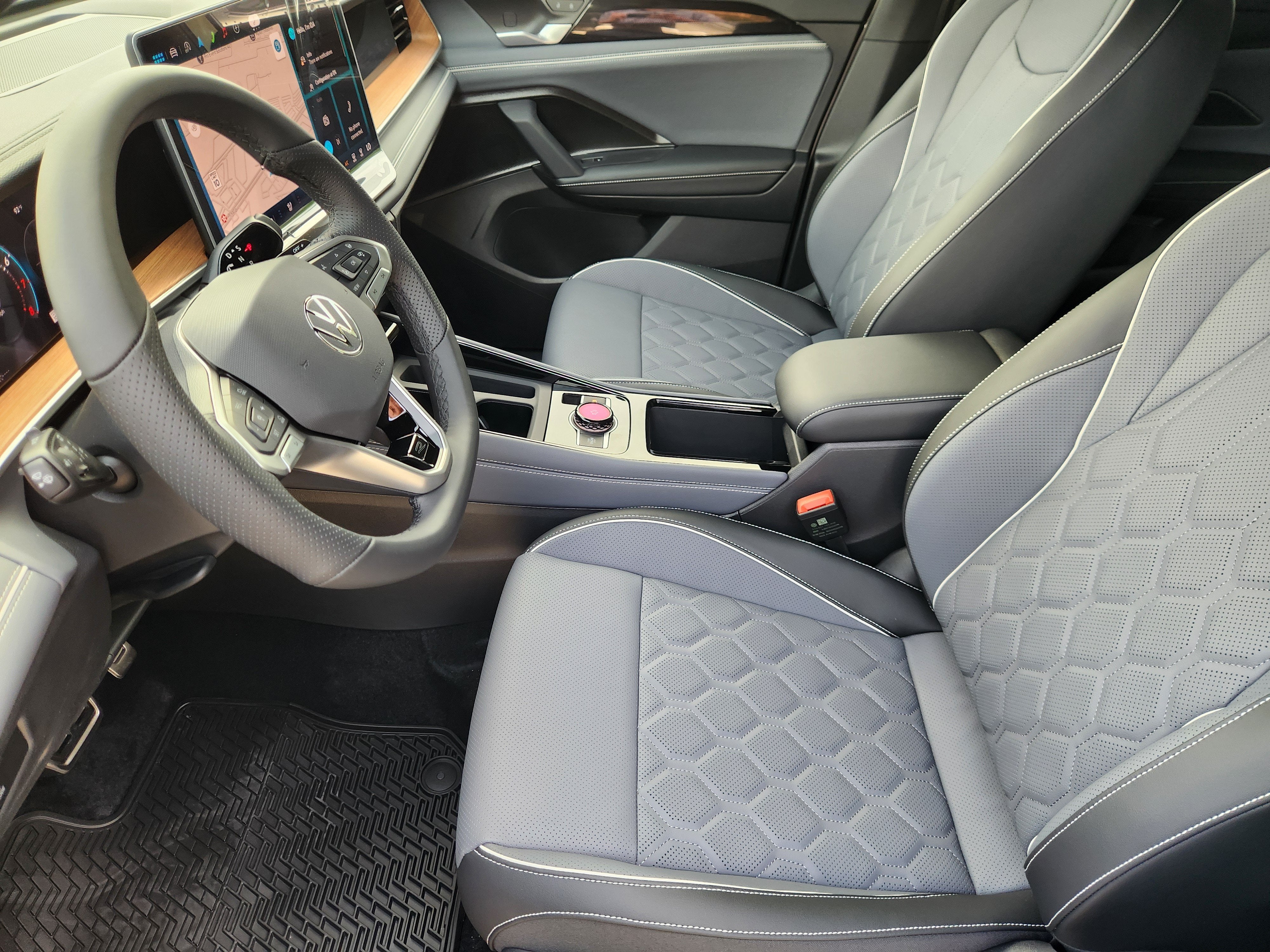 2026 Volkswagen Tiguan SEL R-Line Turbo