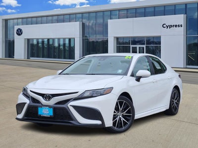 2024 Toyota Camry SE