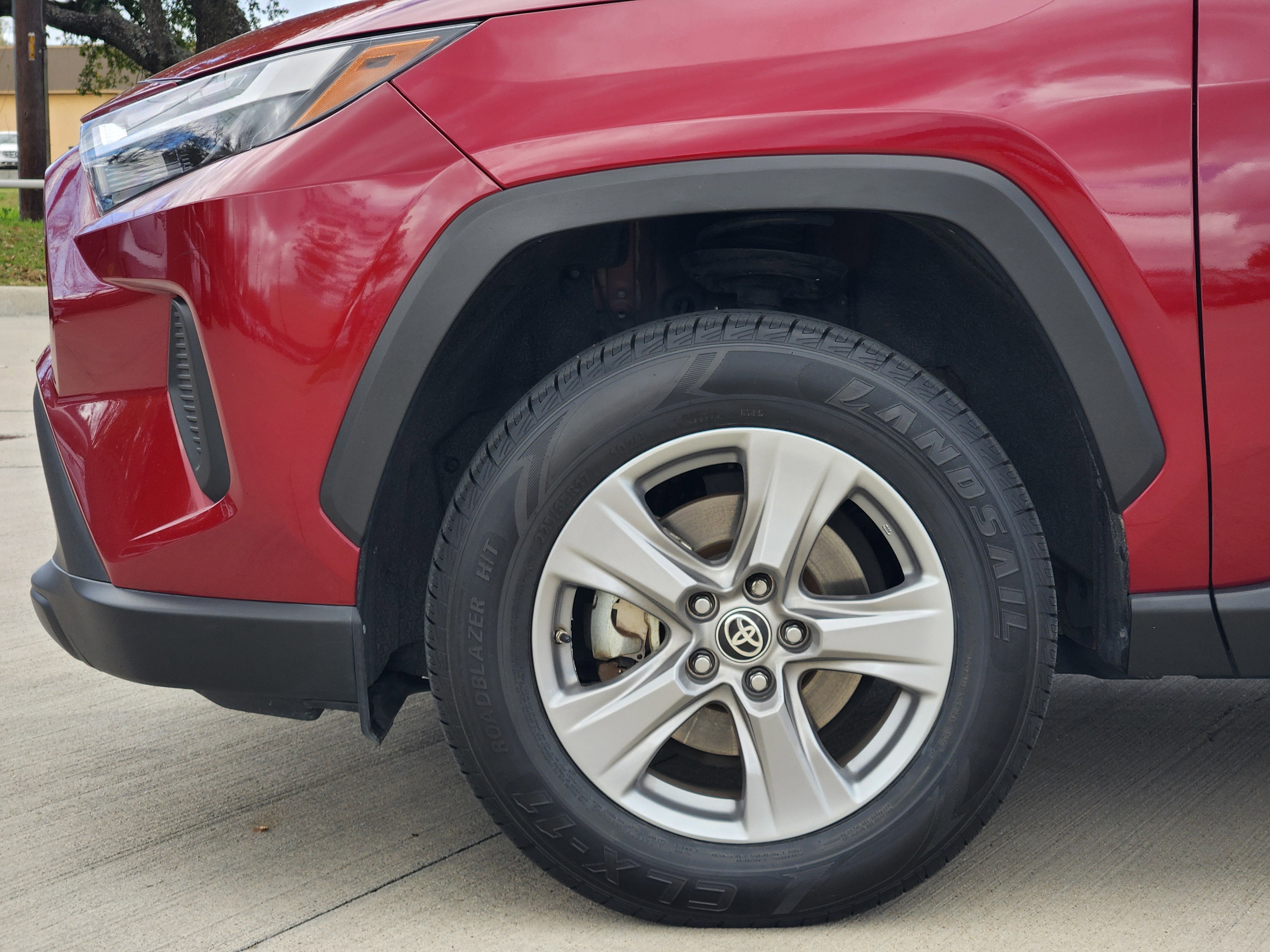 2024 Toyota RAV4 Hybrid LE