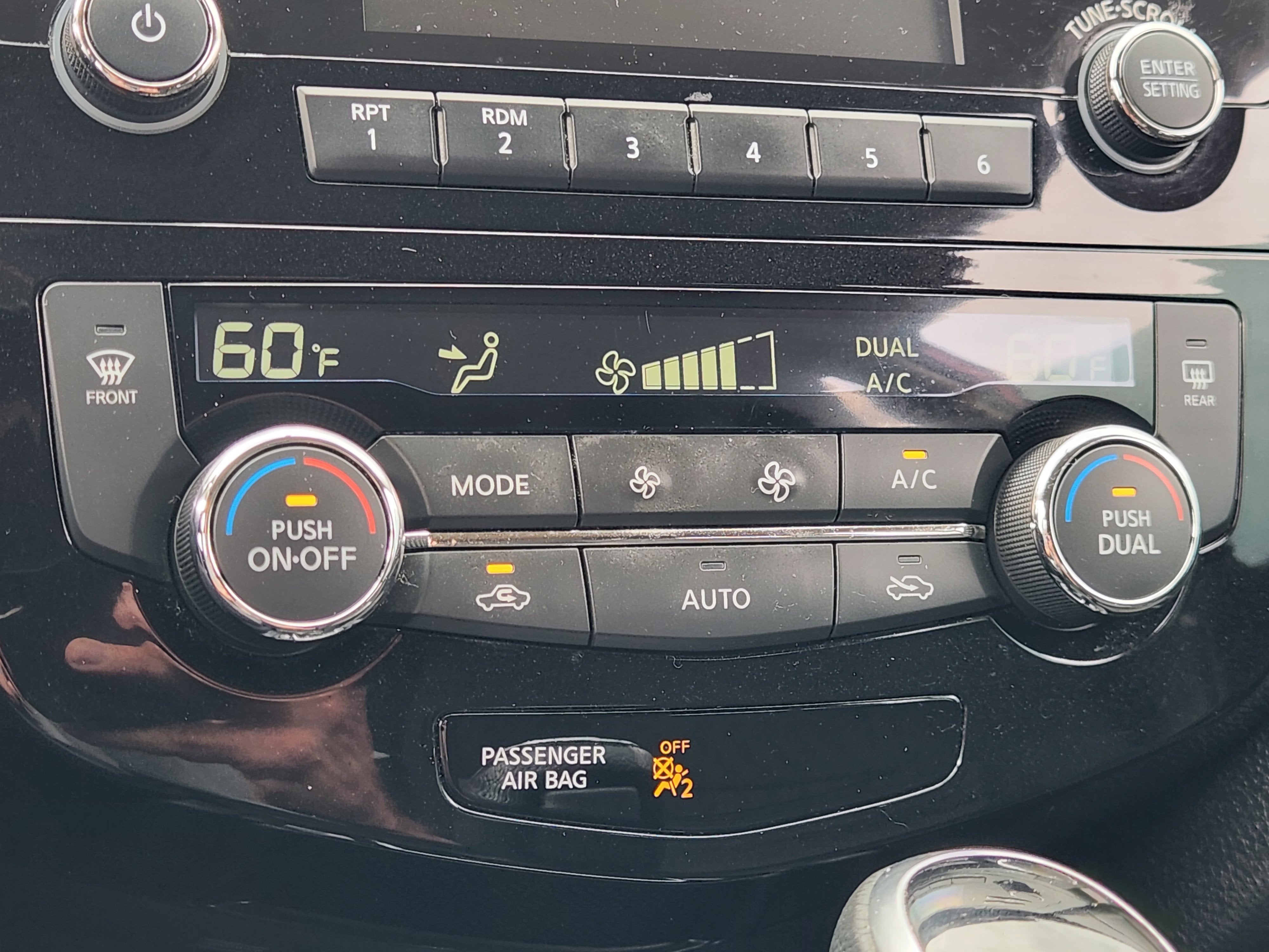 2017 Nissan Rogue SV