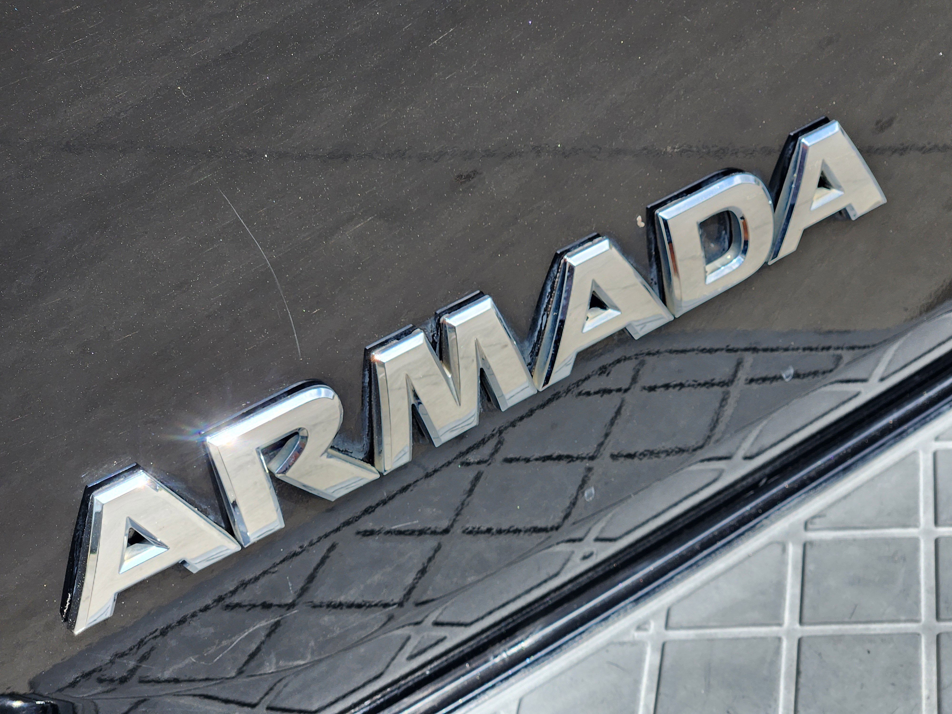 2011 Nissan Armada SV